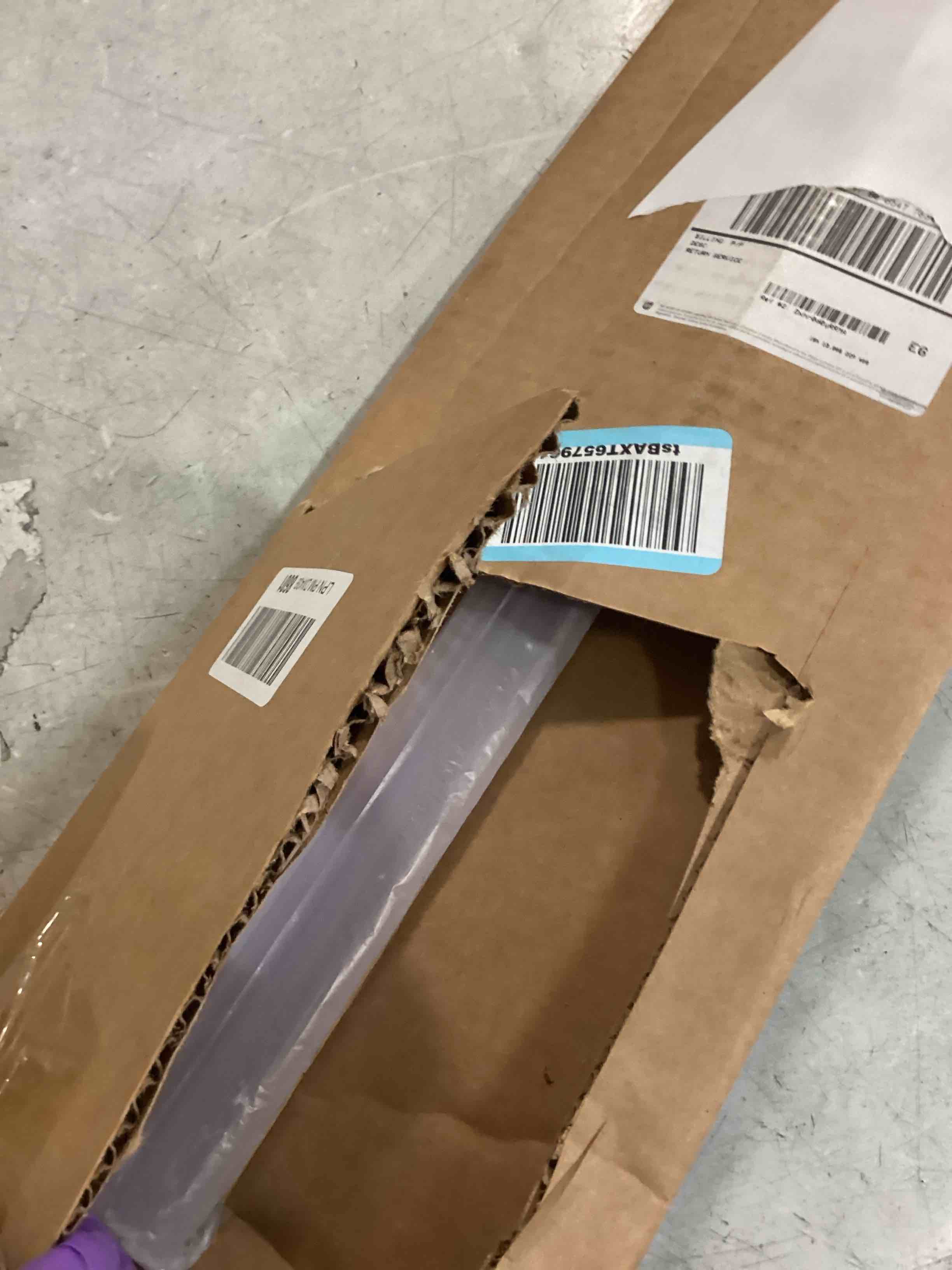 https://s3.amazonaws.com/lotting-images-prod/bidfta/GRA3531424_1749911070642.jpeg
