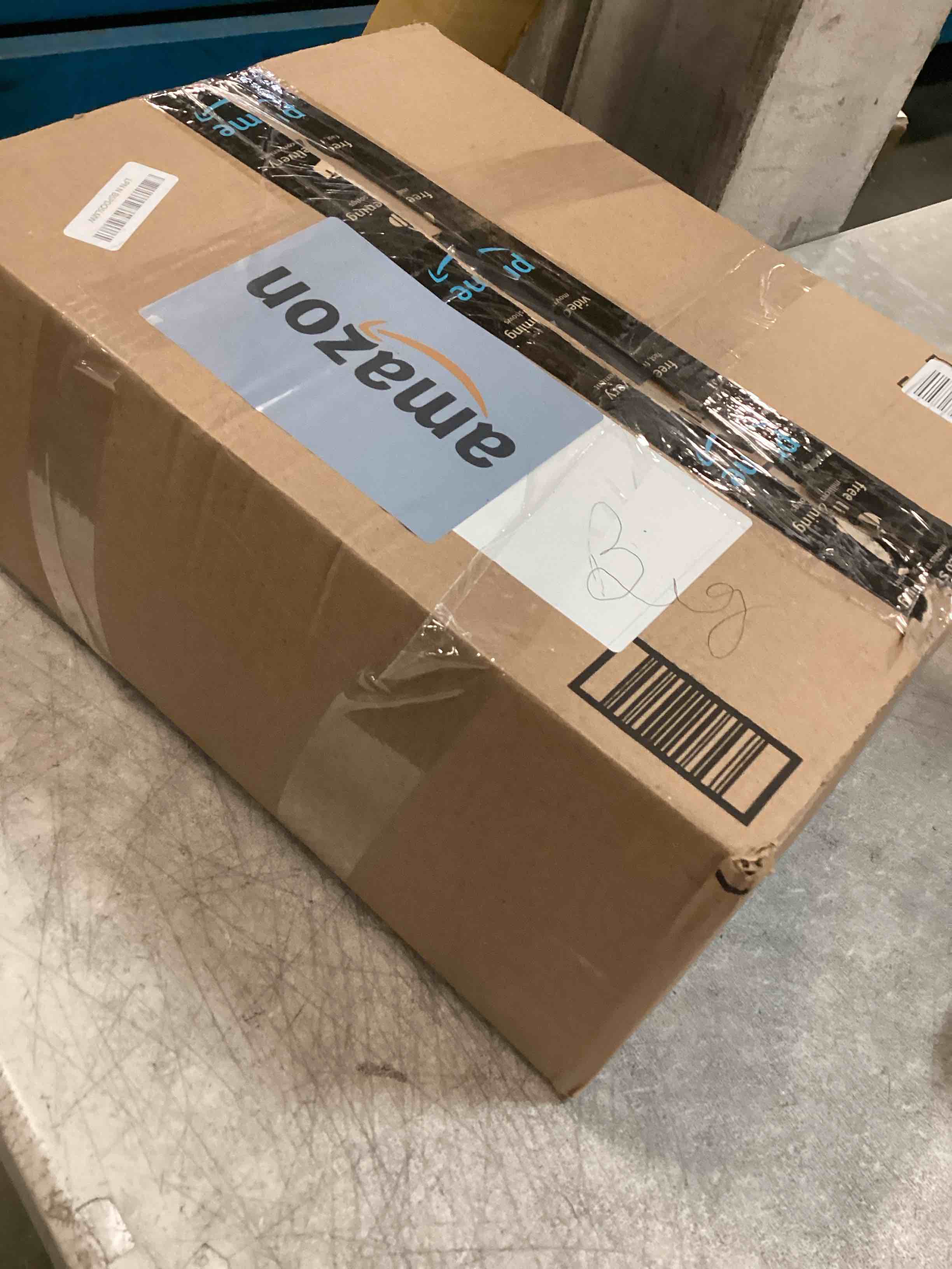 https://s3.amazonaws.com/lotting-images-prod/bidfta/GRA3533820_1749479002415.jpeg