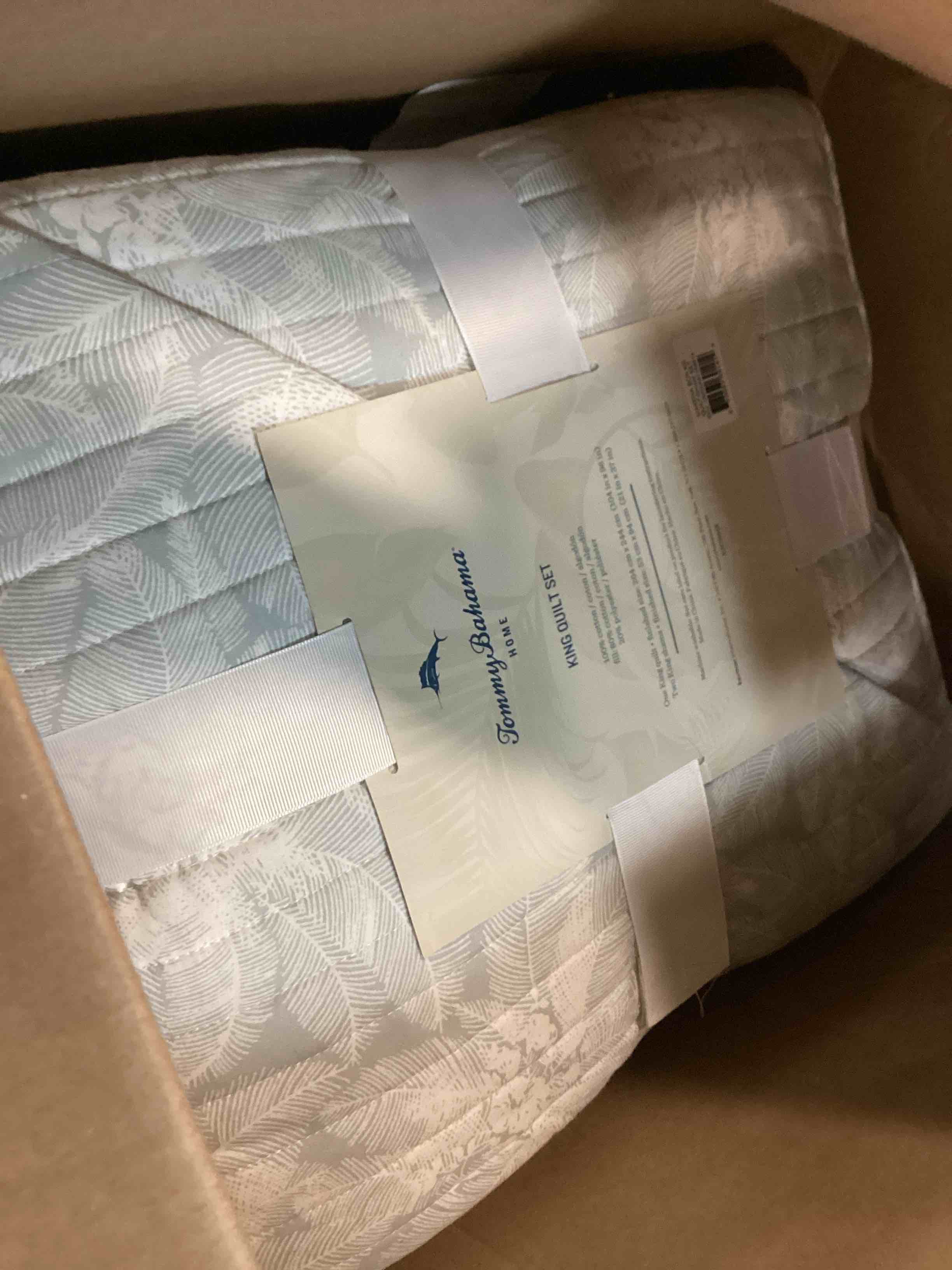 https://s3.amazonaws.com/lotting-images-prod/bidfta/GRA3533977_1749496809057.jpeg
