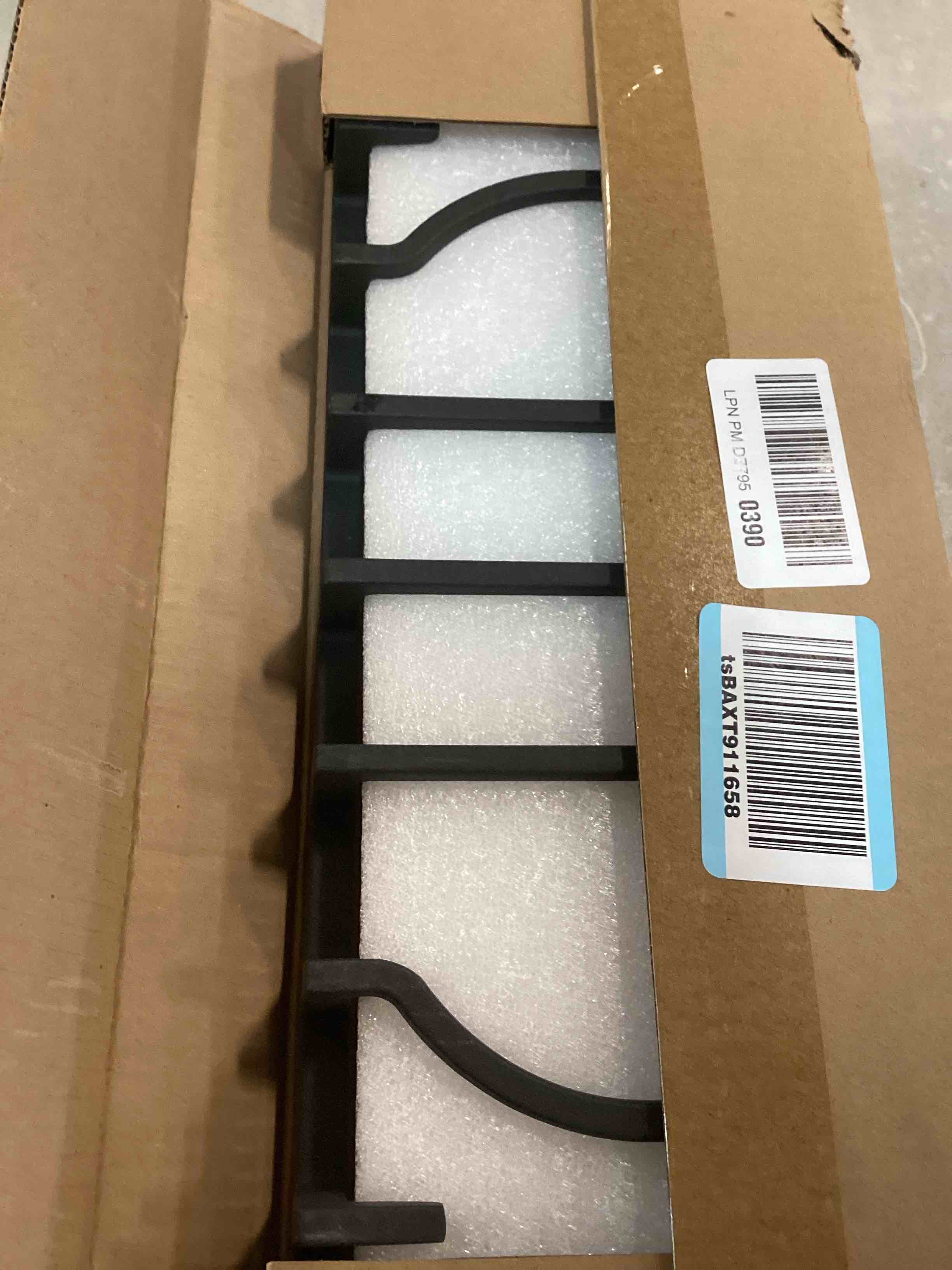https://s3.amazonaws.com/lotting-images-prod/bidfta/GRA3534205_1749572207190.jpeg