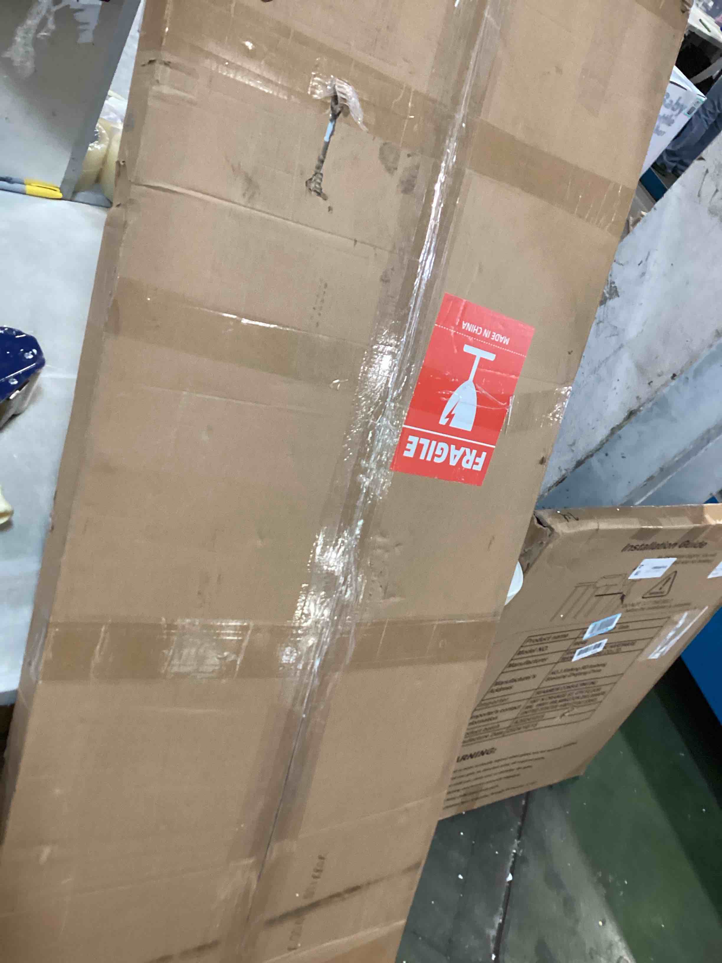 https://s3.amazonaws.com/lotting-images-prod/bidfta/GRA3534243_1749578613272.jpeg