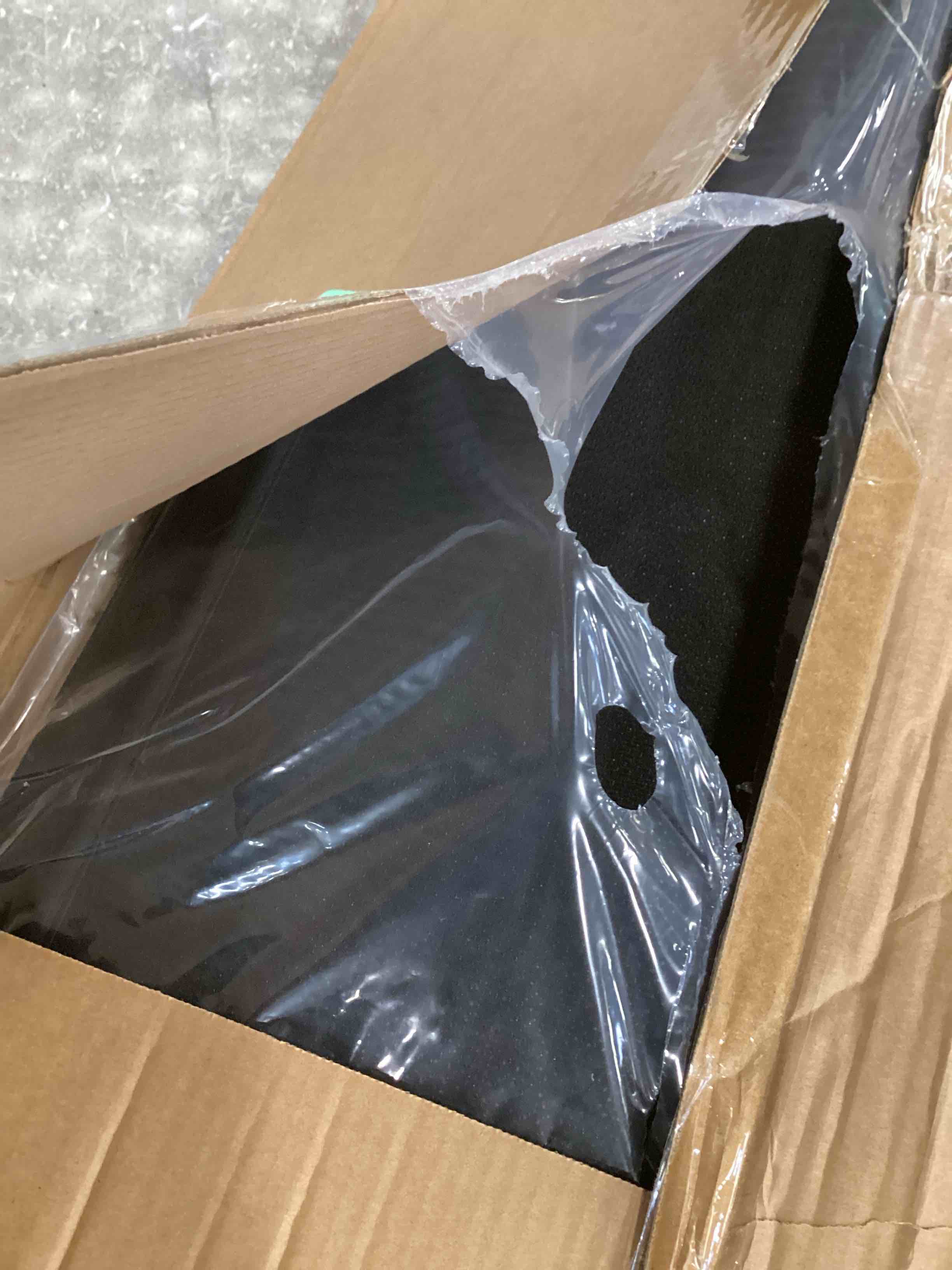 https://s3.amazonaws.com/lotting-images-prod/bidfta/GRA3534492_1749730134067.jpeg