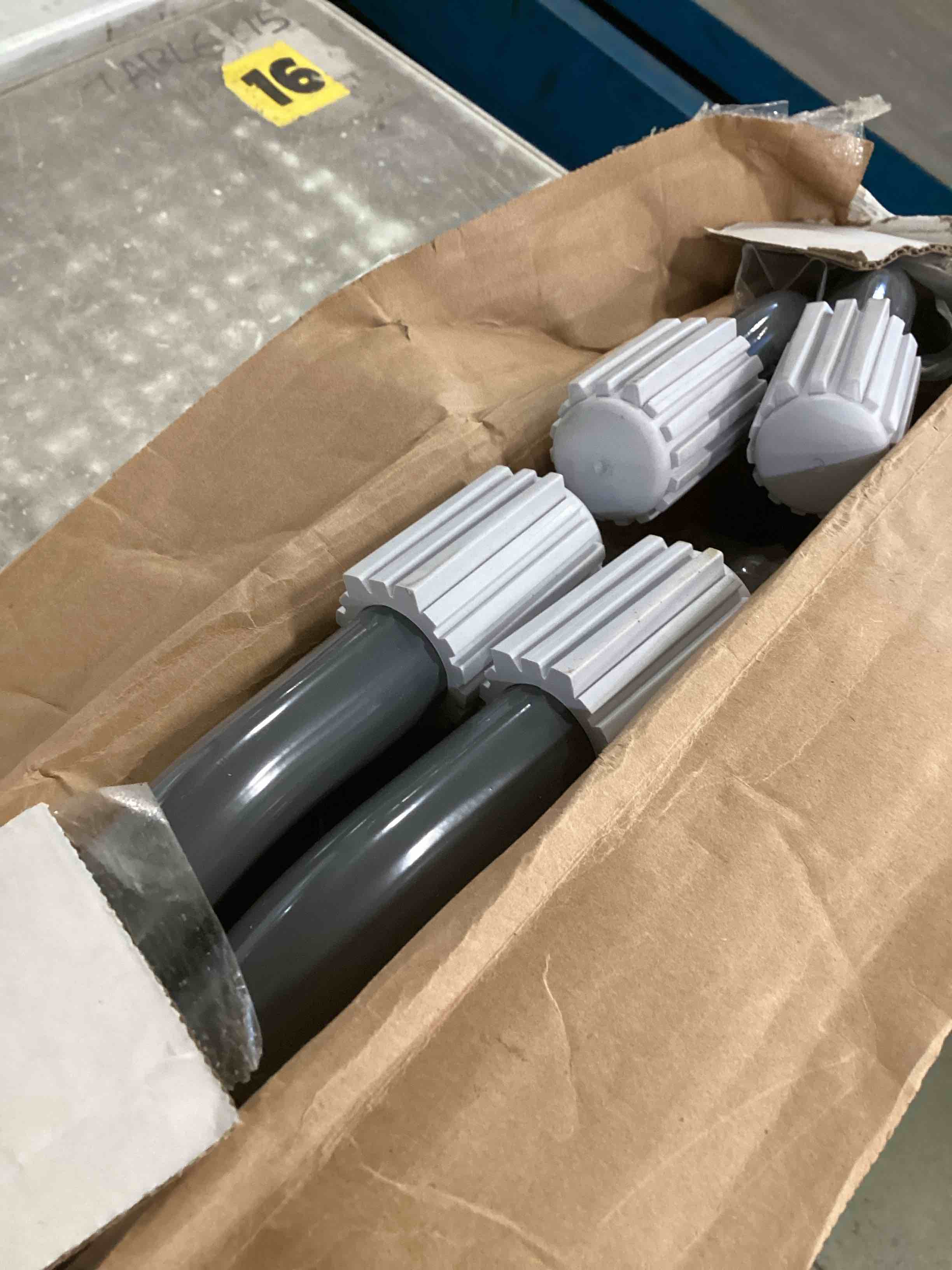https://s3.amazonaws.com/lotting-images-prod/bidfta/GRA3534493_1749730268494.jpeg