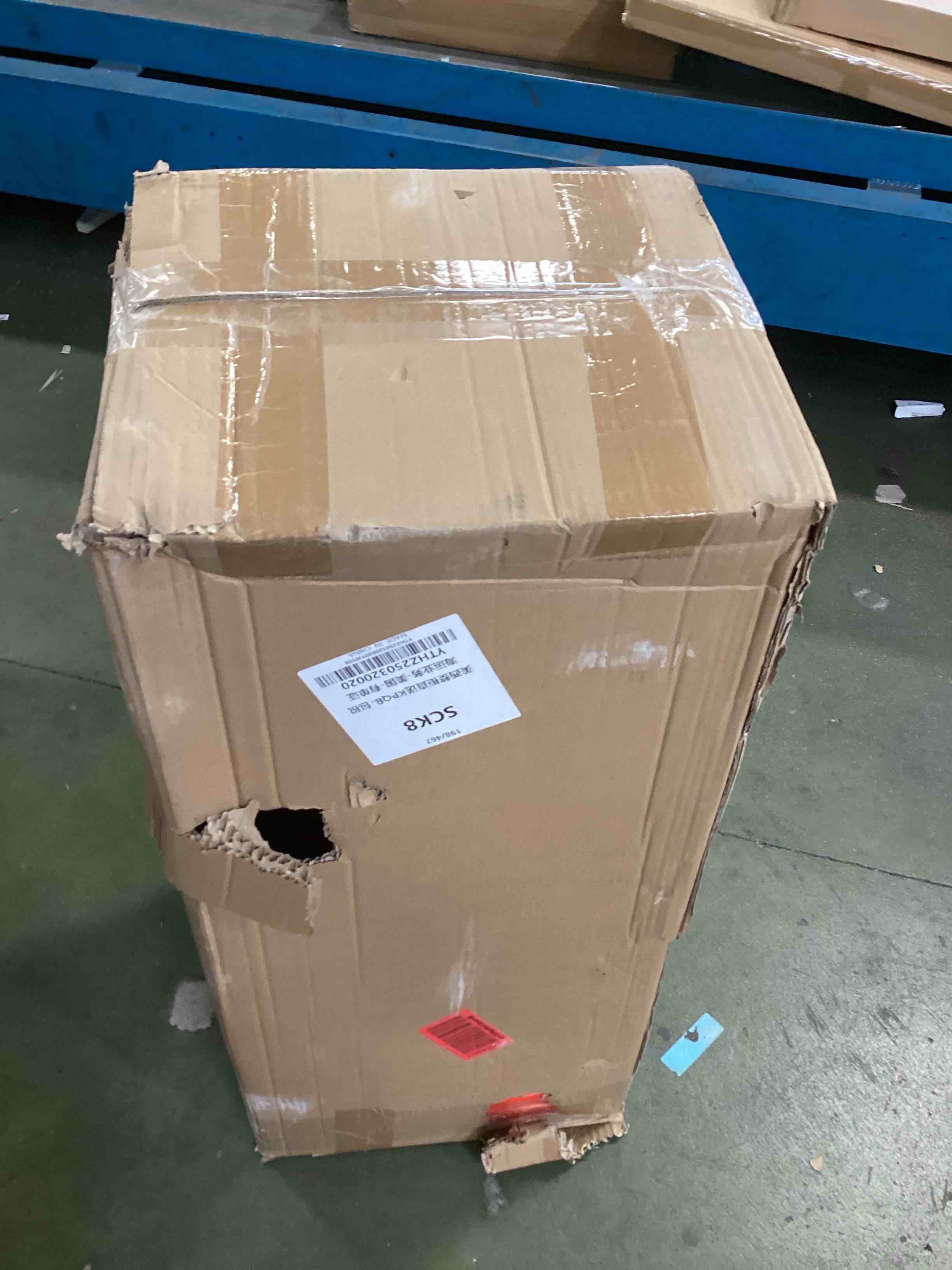 https://s3.amazonaws.com/lotting-images-prod/bidfta/GRA3534548_1749734447309.jpeg