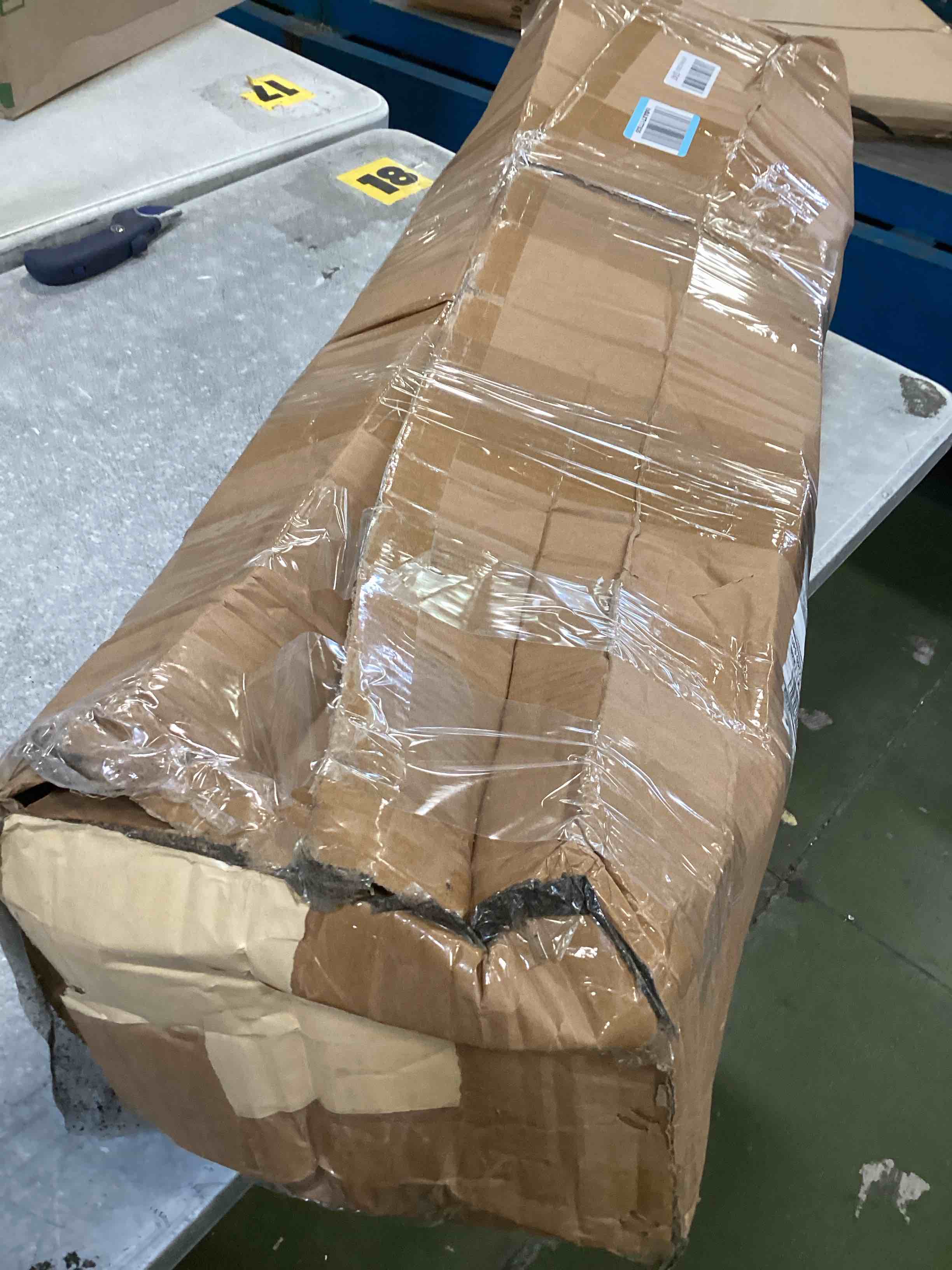 https://s3.amazonaws.com/lotting-images-prod/bidfta/GRA3534776_1749821488422.jpeg