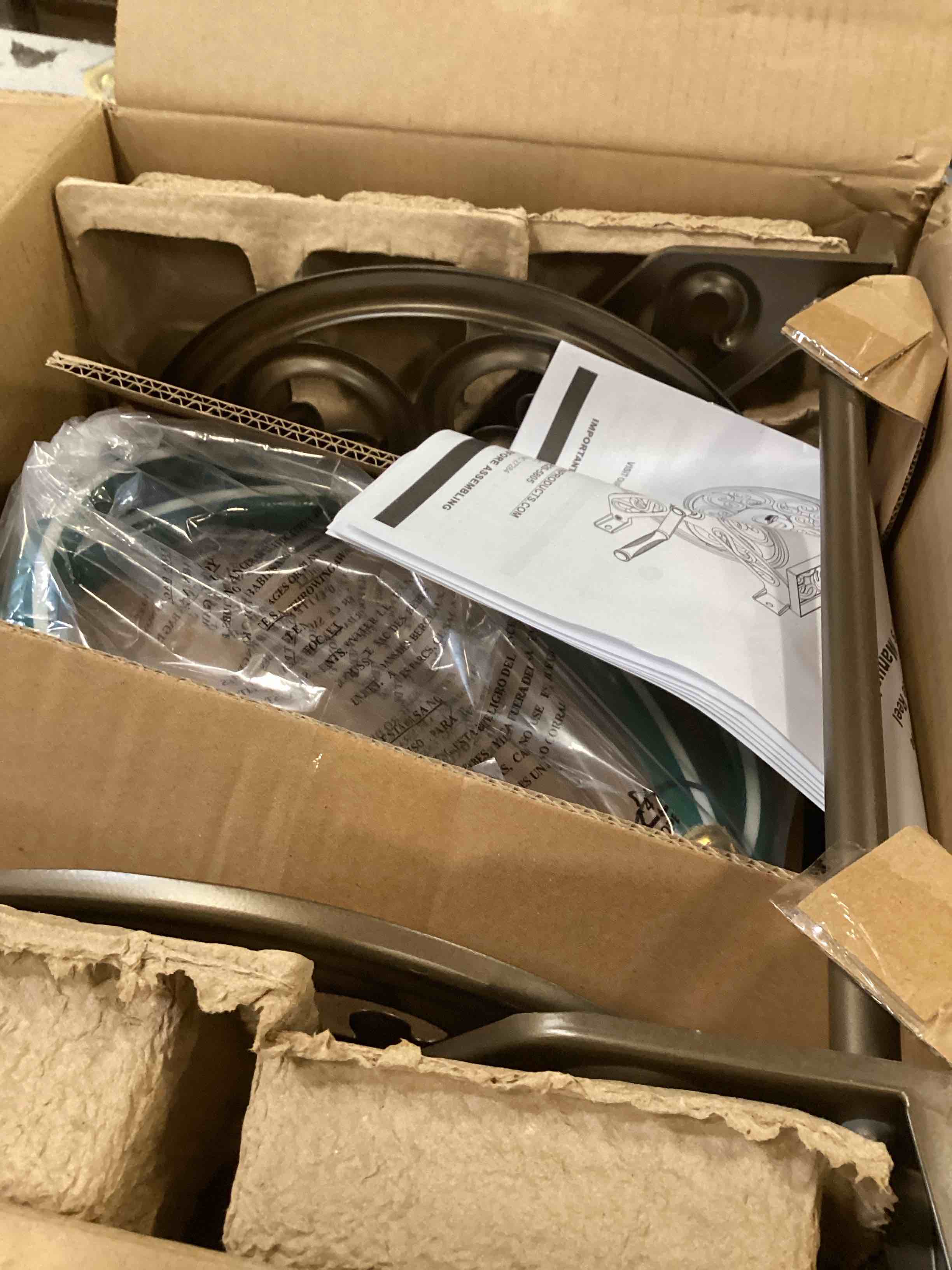 https://s3.amazonaws.com/lotting-images-prod/bidfta/GRA3534809_1749828352136.jpeg
