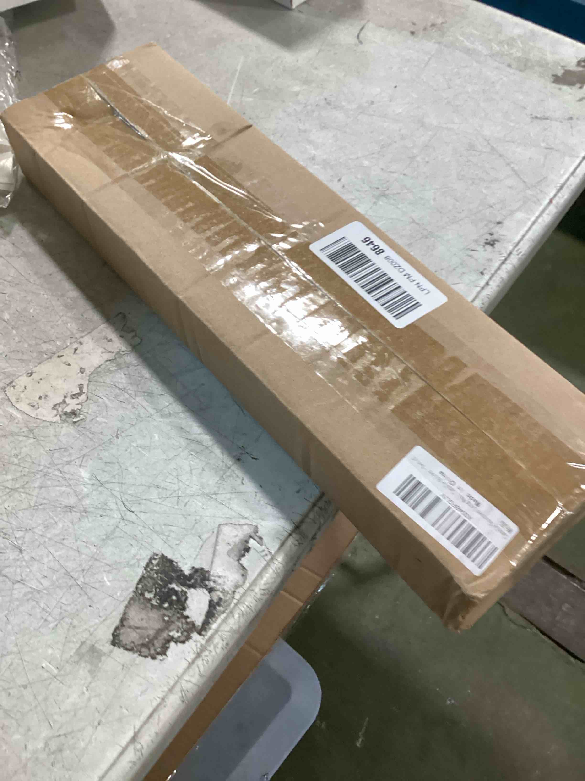 https://s3.amazonaws.com/lotting-images-prod/bidfta/GRA3534965_1749903273689.jpeg