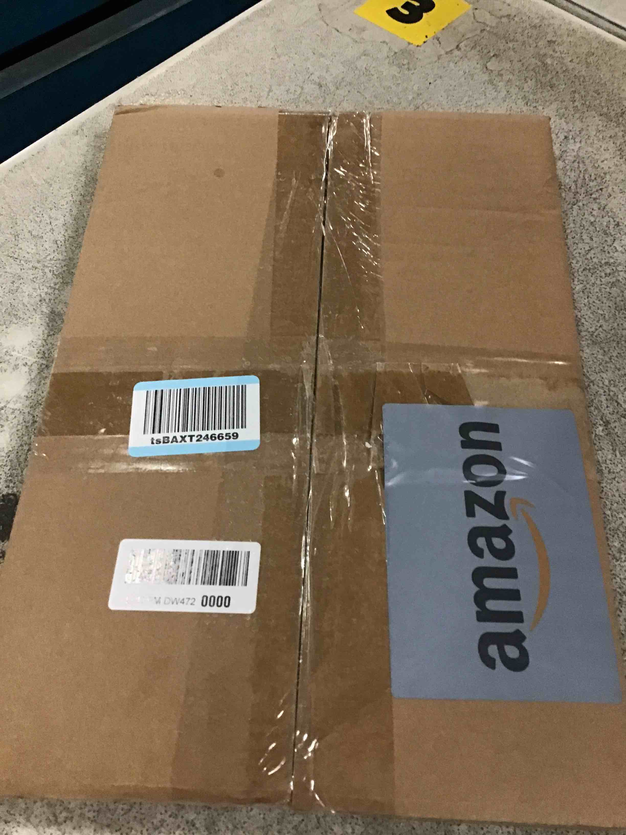 https://s3.amazonaws.com/lotting-images-prod/bidfta/GRA3535035_1745932839829.jpeg
