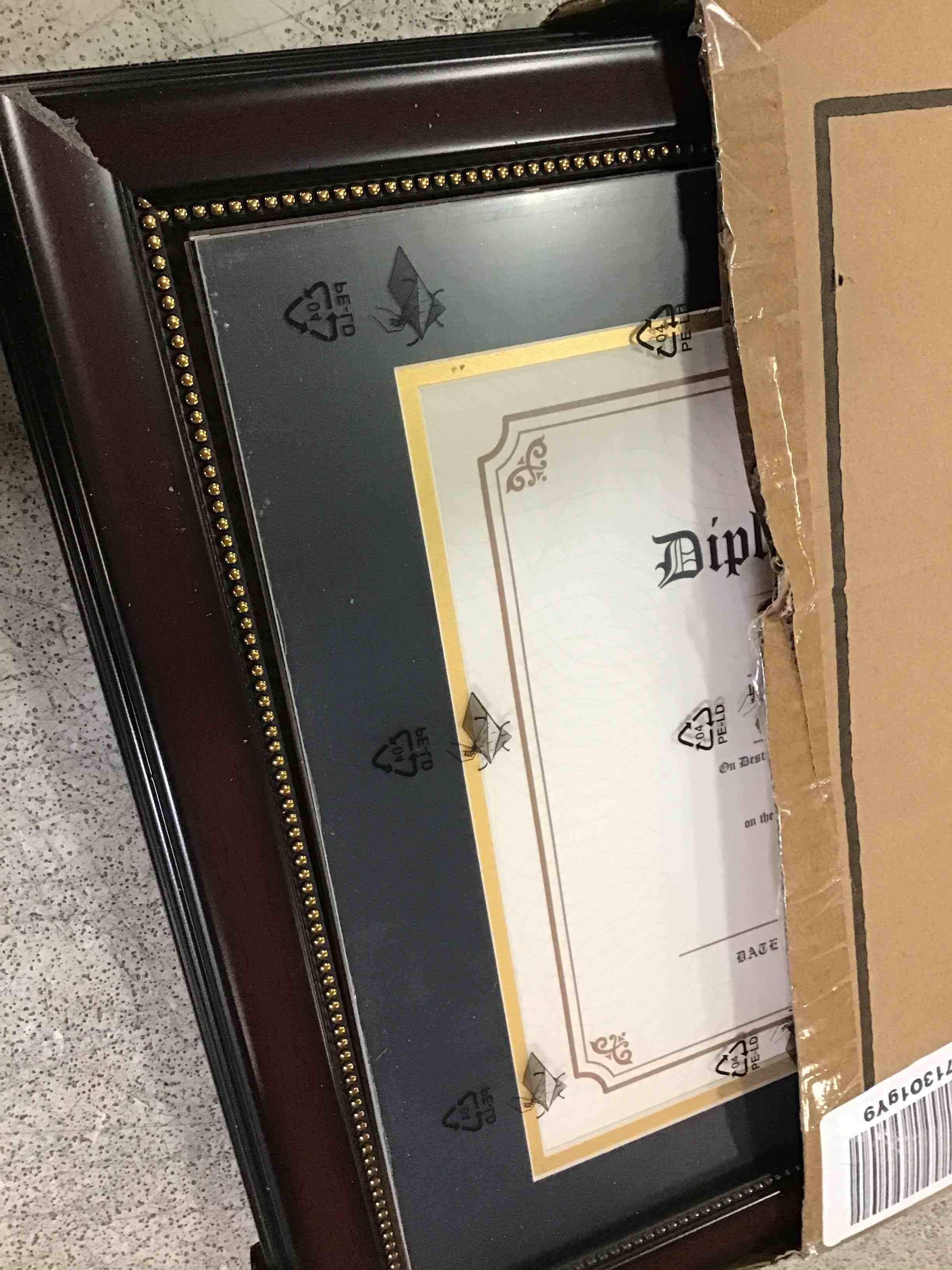https://s3.amazonaws.com/lotting-images-prod/bidfta/GRA3535060_1745937331715.jpeg