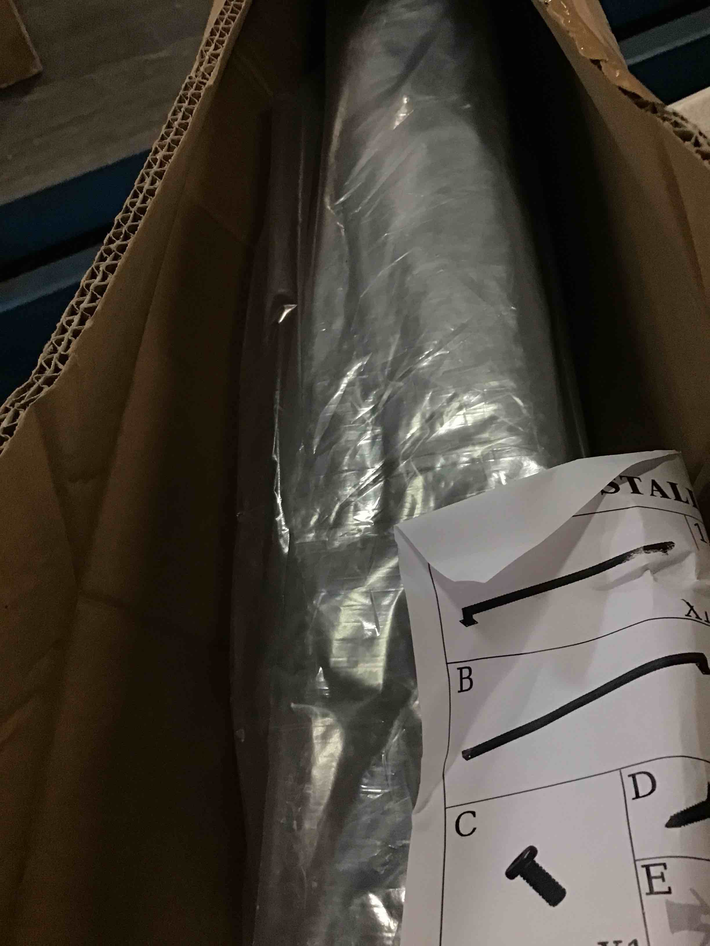 https://s3.amazonaws.com/lotting-images-prod/bidfta/GRA3535136_1745948816963.jpeg