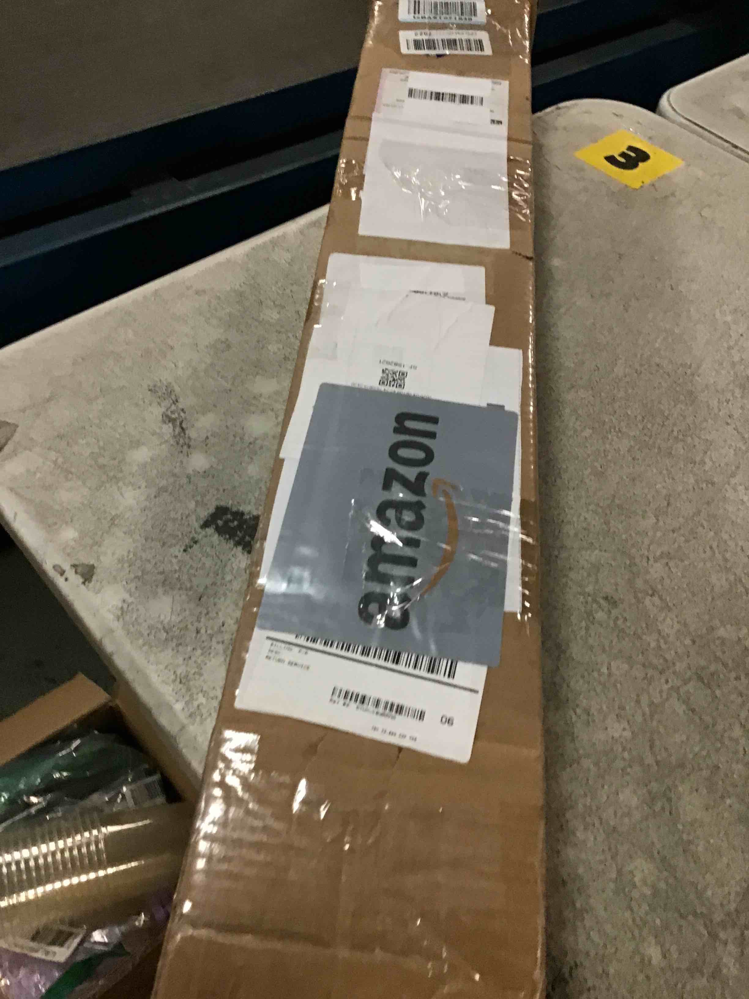 https://s3.amazonaws.com/lotting-images-prod/bidfta/GRA3535136_1745948854986.jpeg