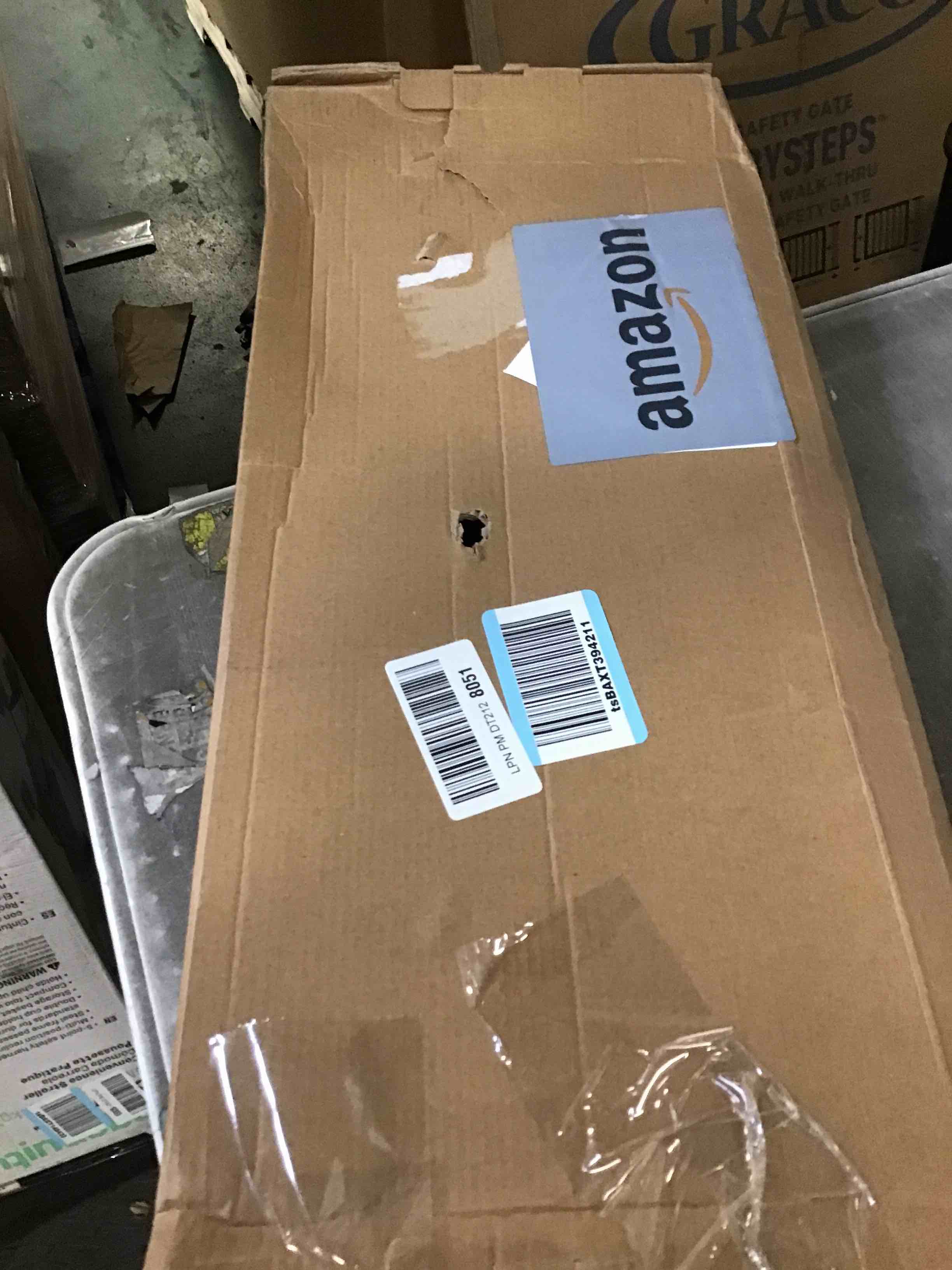 https://s3.amazonaws.com/lotting-images-prod/bidfta/GRA3537397_1747252121336.jpeg