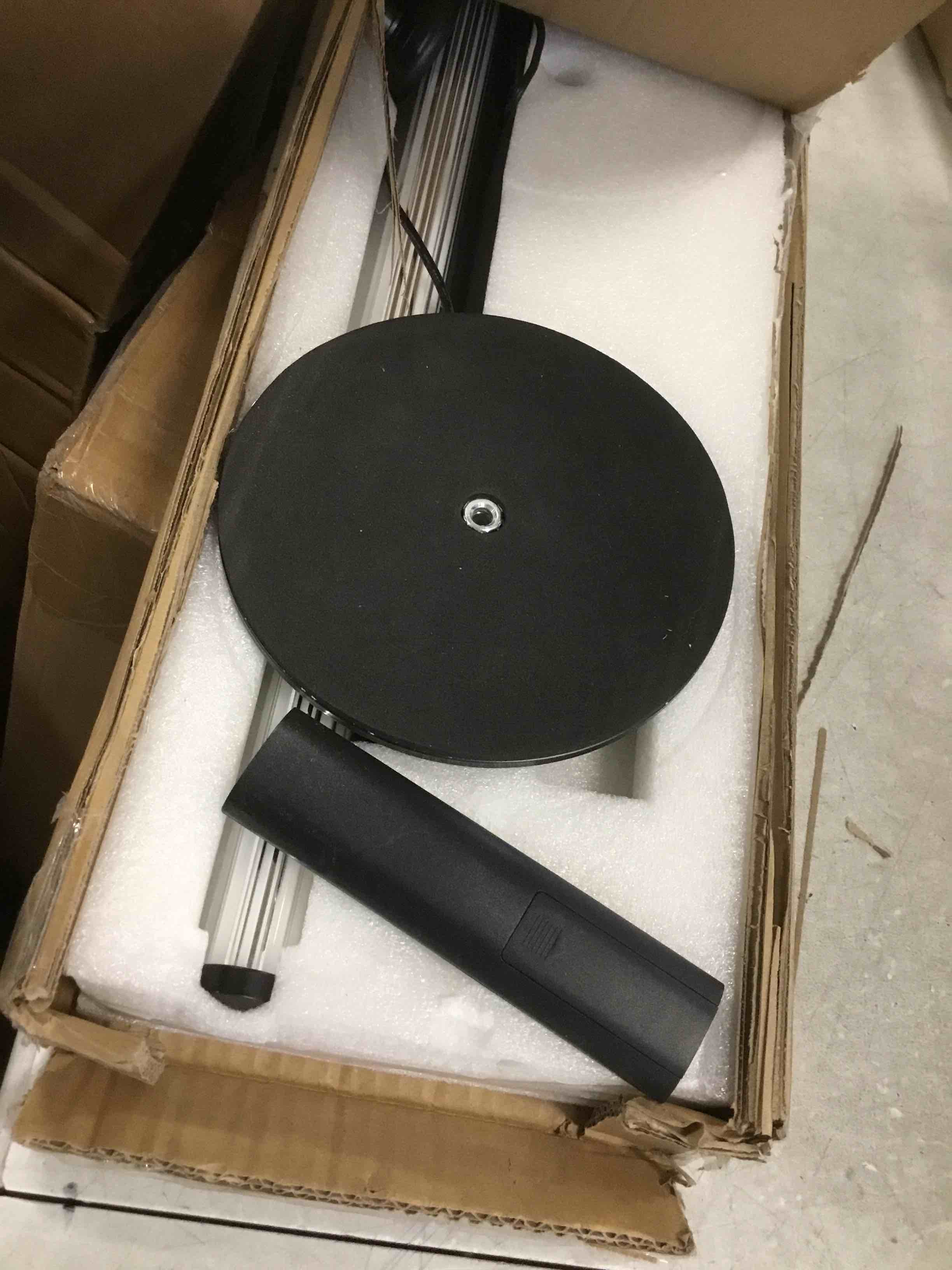 https://s3.amazonaws.com/lotting-images-prod/bidfta/GRA3538344_1747930987624.jpeg