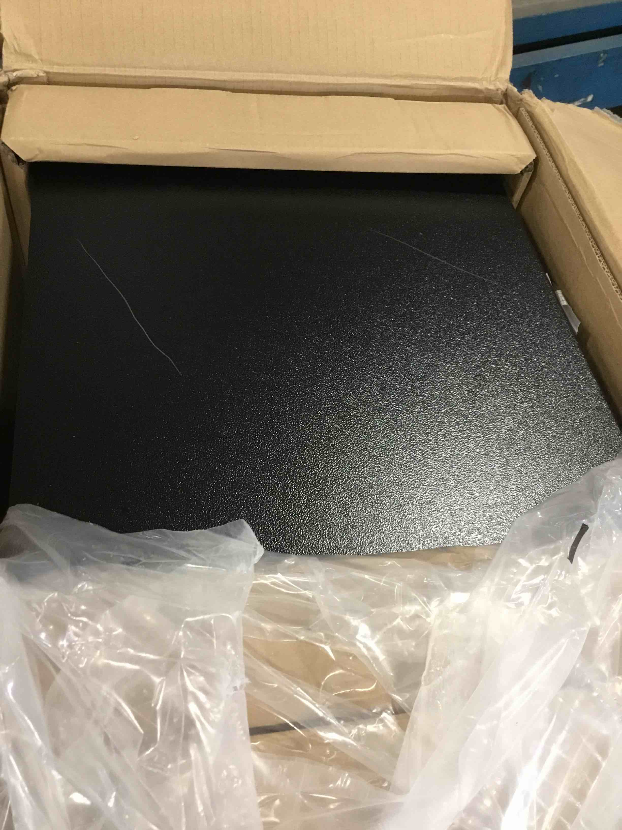 https://s3.amazonaws.com/lotting-images-prod/bidfta/GRA3539616_1748629818857.jpeg
