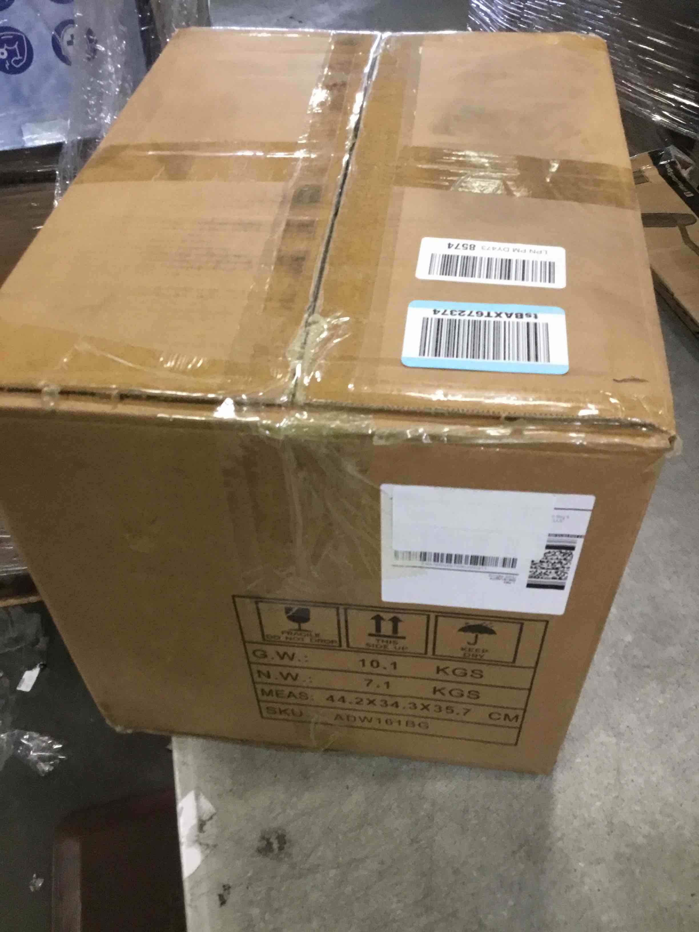 https://s3.amazonaws.com/lotting-images-prod/bidfta/GRA3540020_1748964097554.jpeg