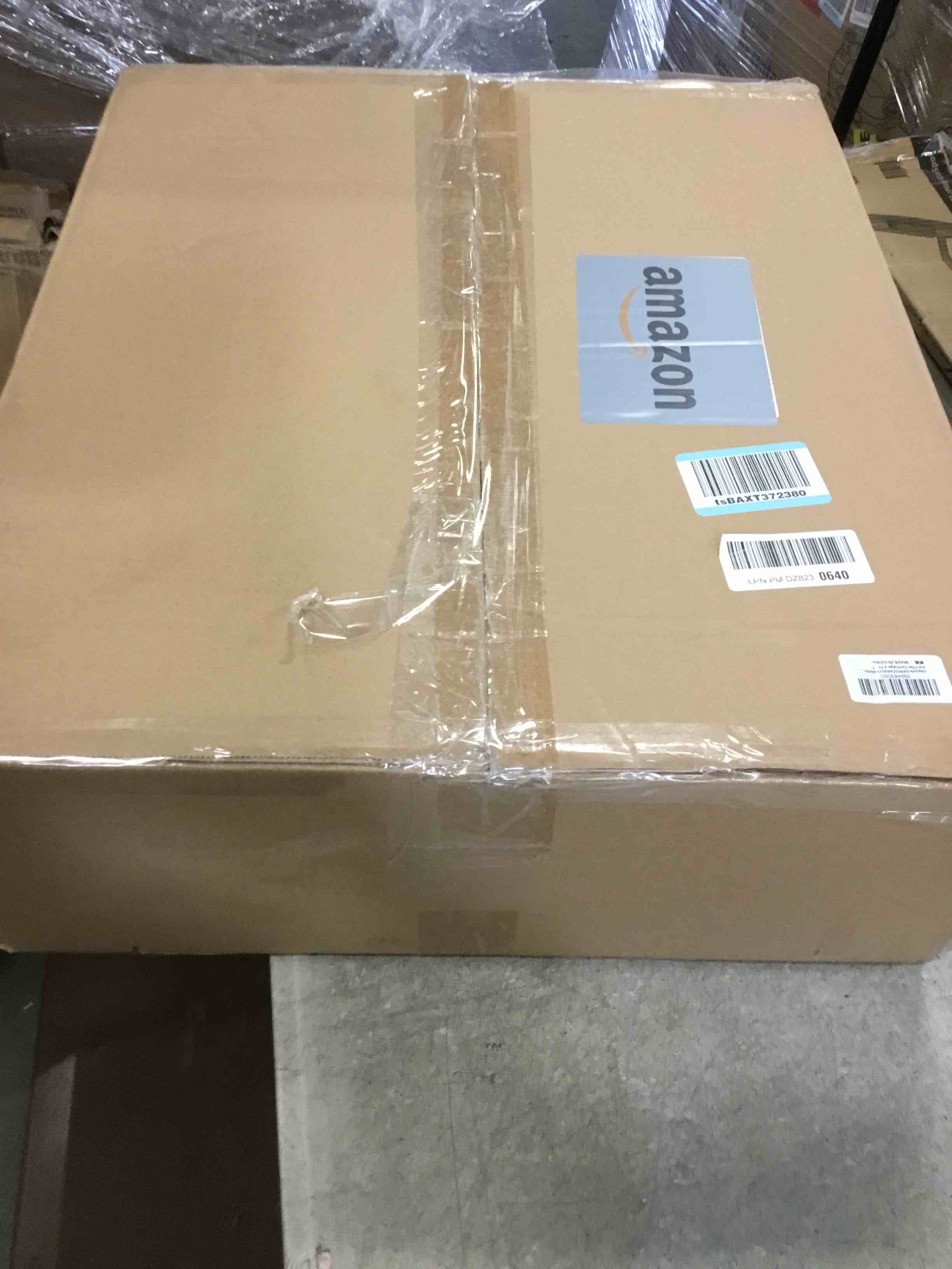 https://s3.amazonaws.com/lotting-images-prod/bidfta/GRA3540088_1748972523129.jpeg
