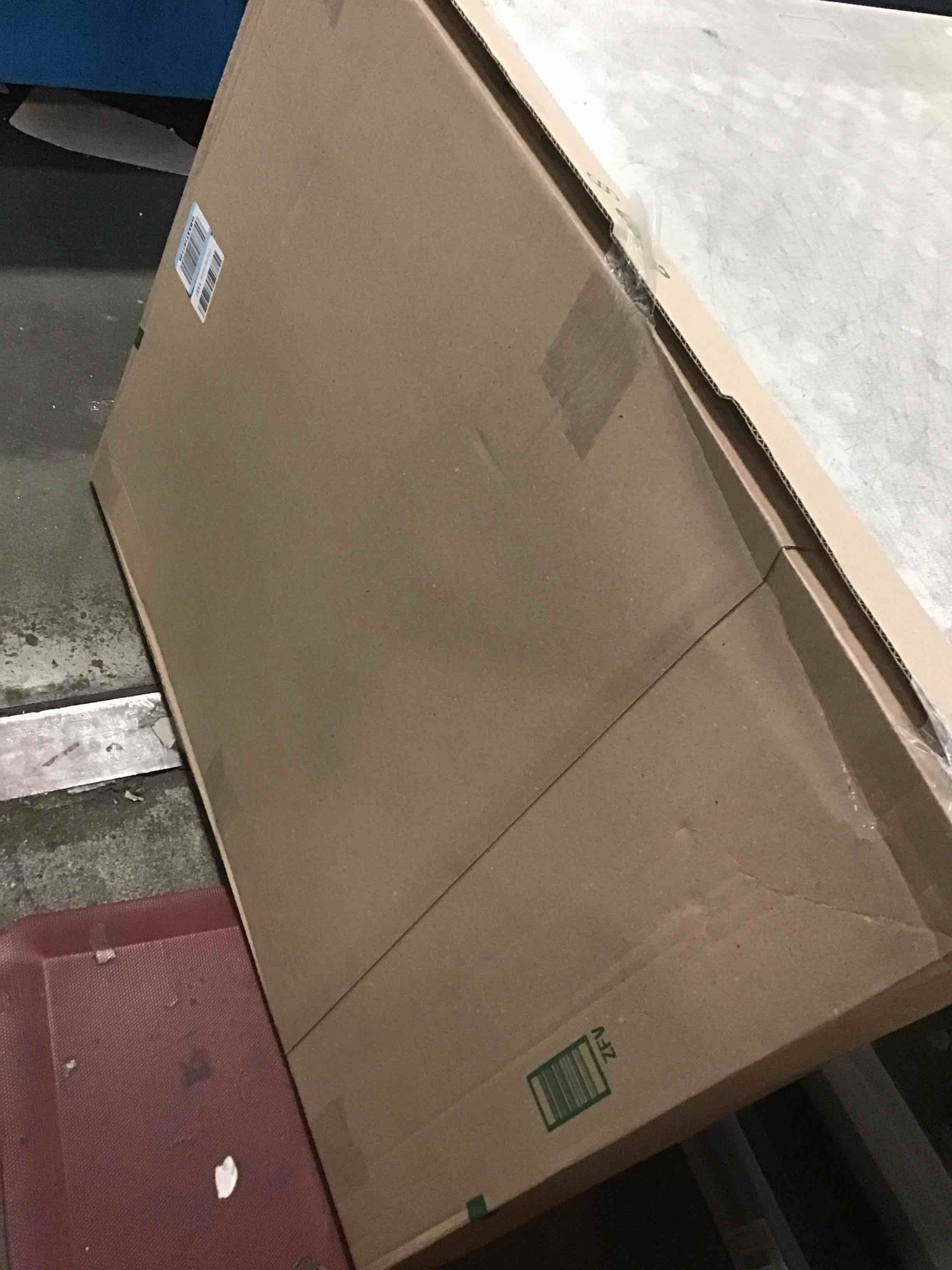 https://s3.amazonaws.com/lotting-images-prod/bidfta/GRA3541331_1745411126219.jpeg