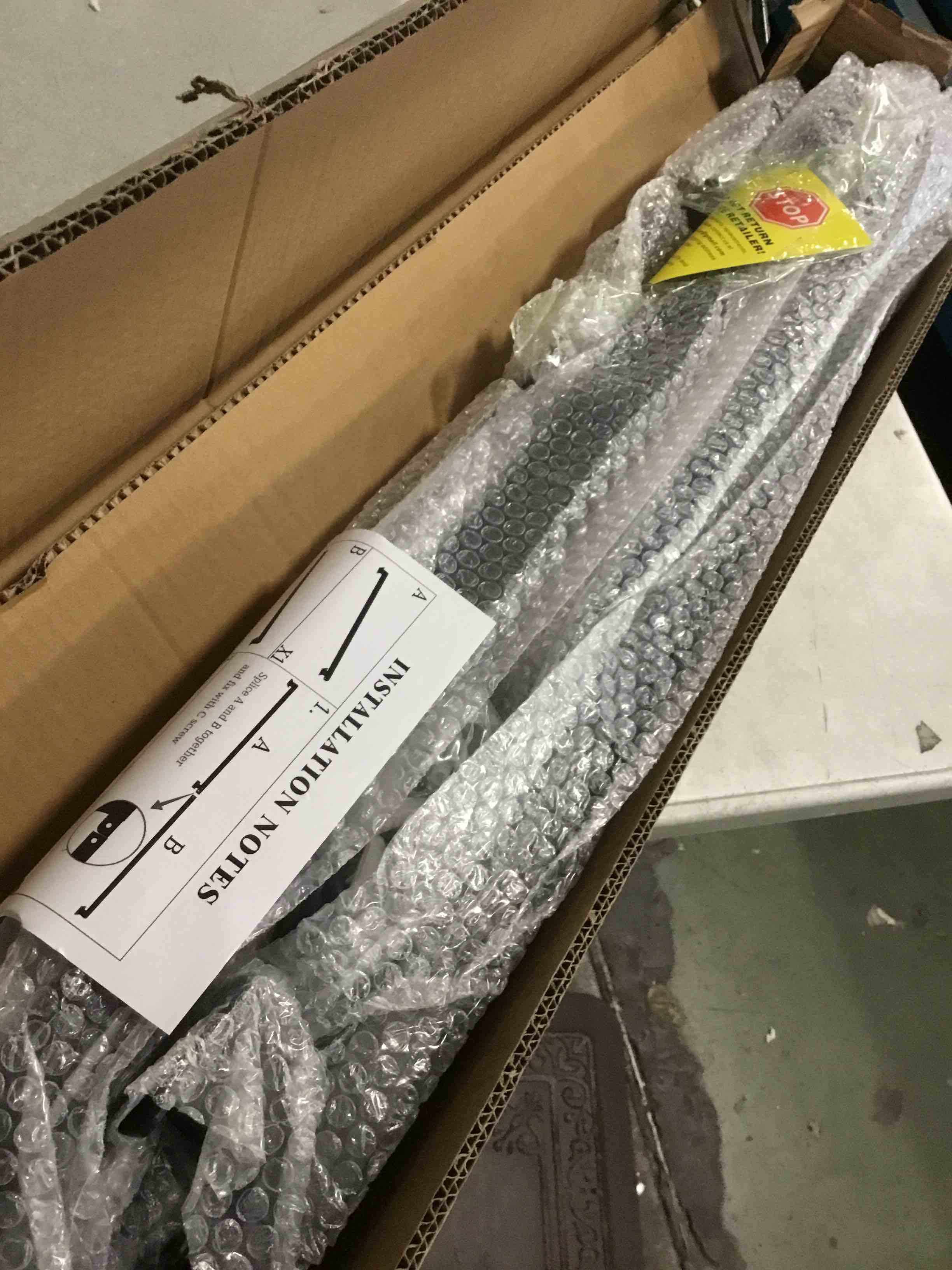 https://s3.amazonaws.com/lotting-images-prod/bidfta/GRA3542897_1746538645446.jpeg