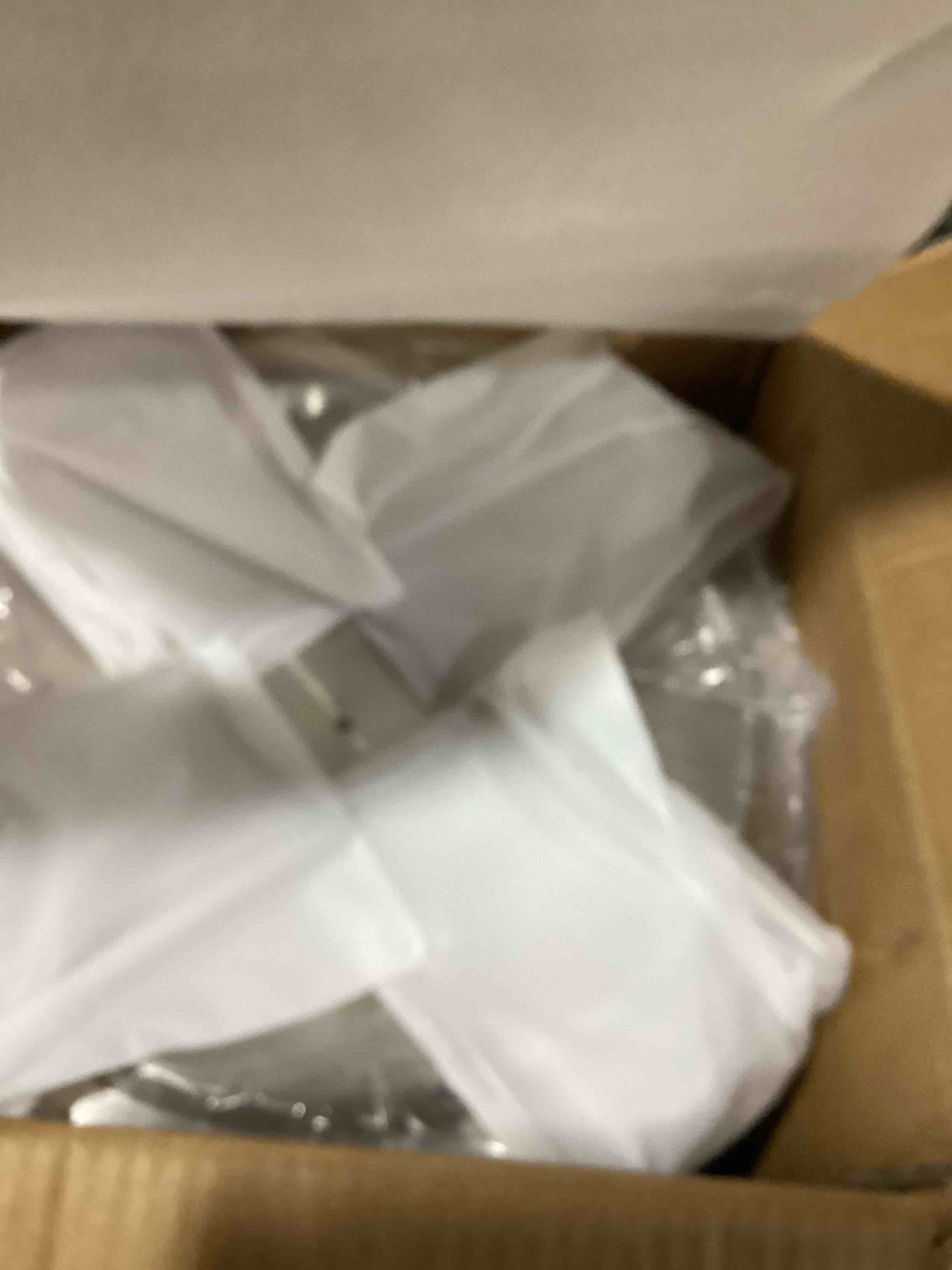 https://s3.amazonaws.com/lotting-images-prod/bidfta/GRA3544093_1745854207709.jpeg
