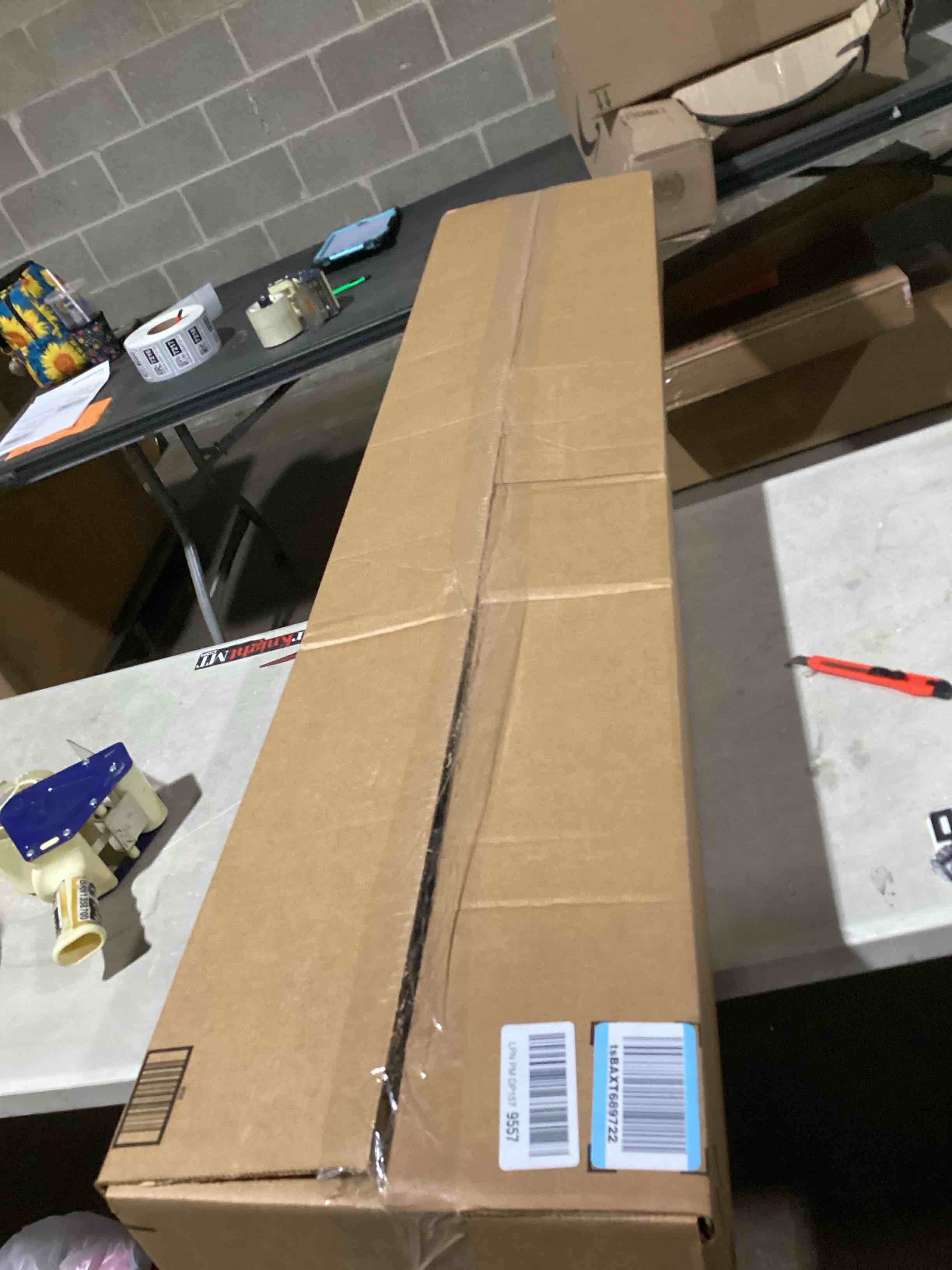 https://s3.amazonaws.com/lotting-images-prod/bidfta/GRA3544349_1745946969364.jpeg