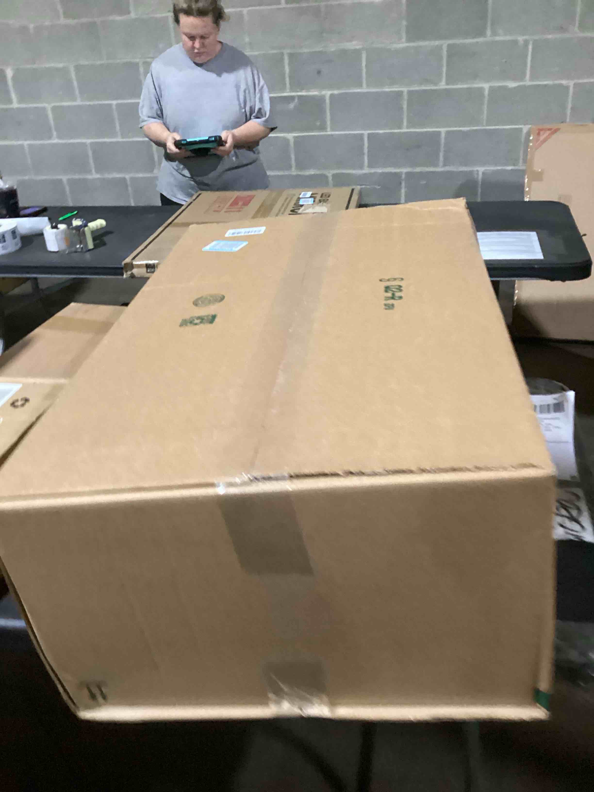 https://s3.amazonaws.com/lotting-images-prod/bidfta/GRA3544408_1746011699210.jpeg