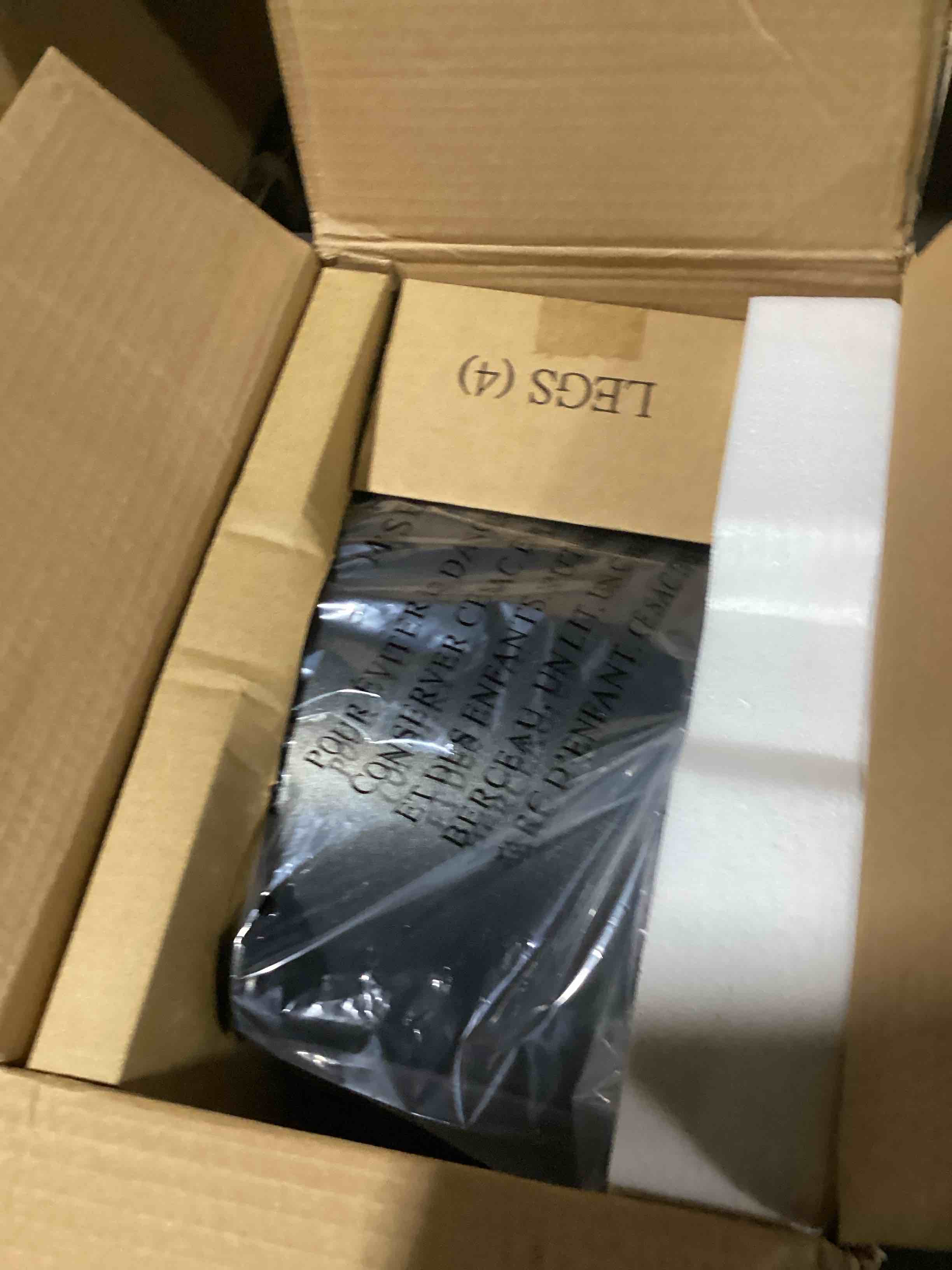 https://s3.amazonaws.com/lotting-images-prod/bidfta/GRA3544763_1746114776188.jpeg