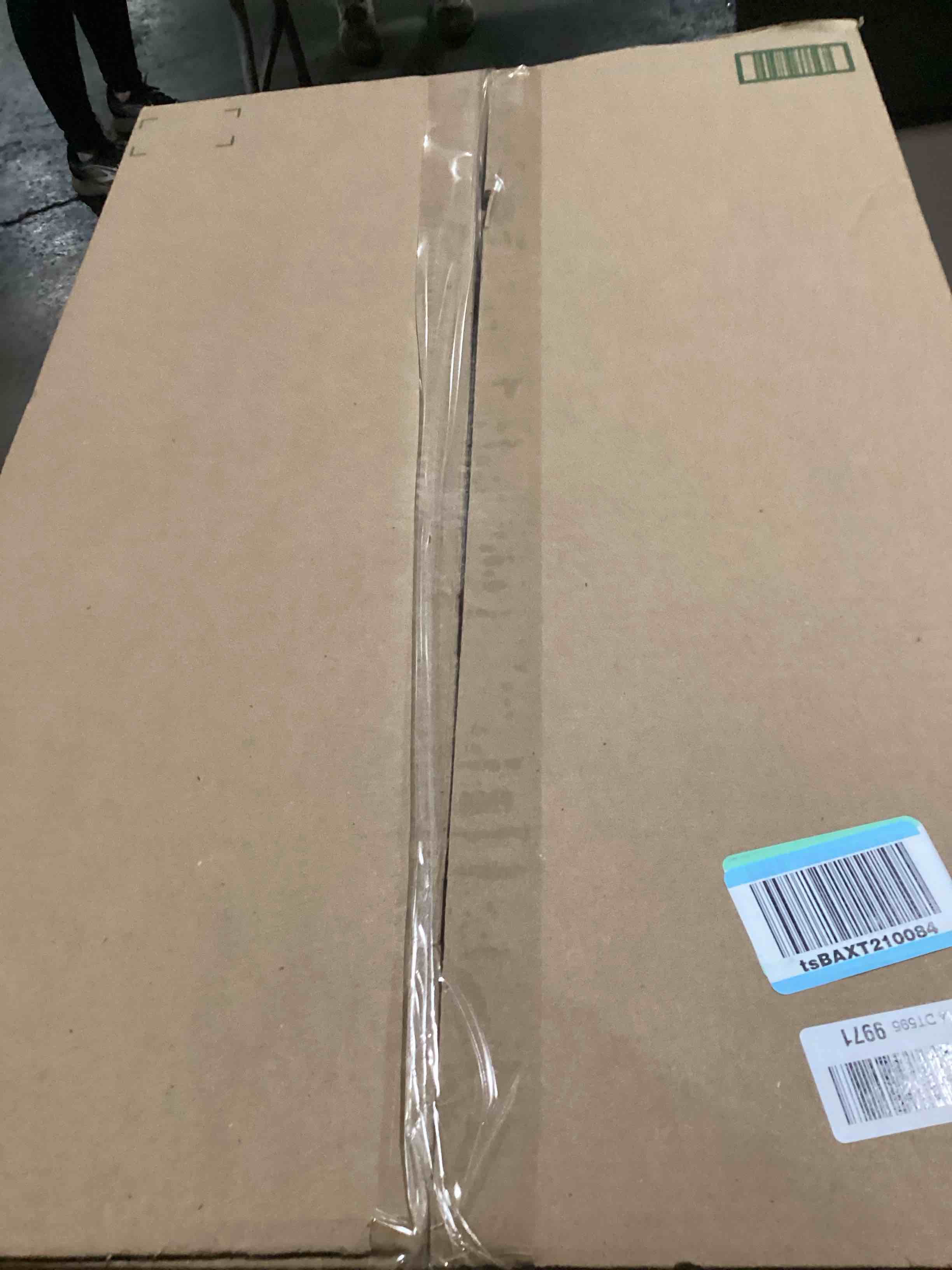 https://s3.amazonaws.com/lotting-images-prod/bidfta/GRA3545000_1746442983067.jpeg