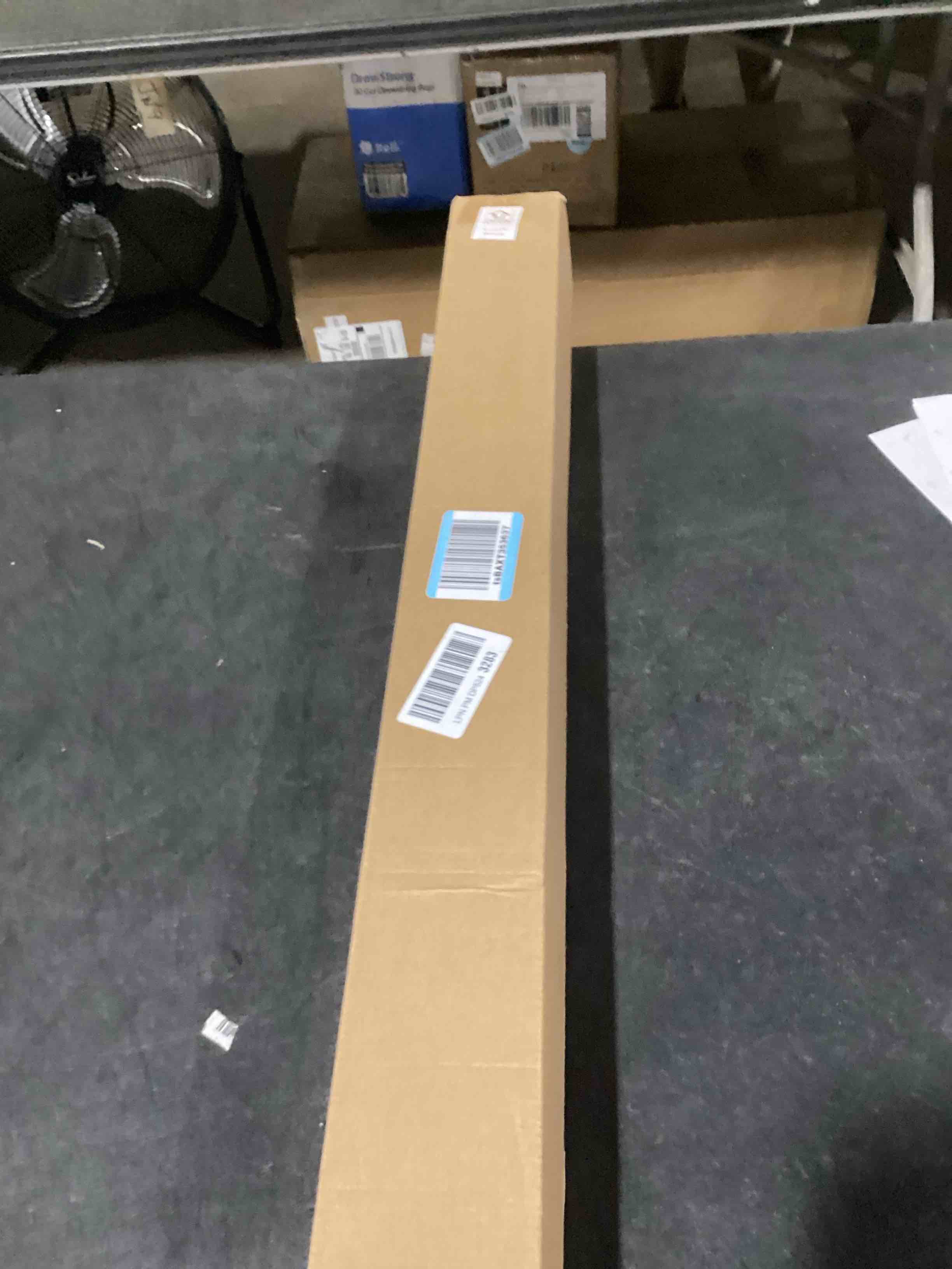 https://s3.amazonaws.com/lotting-images-prod/bidfta/GRA3545039_1746448779805.jpeg