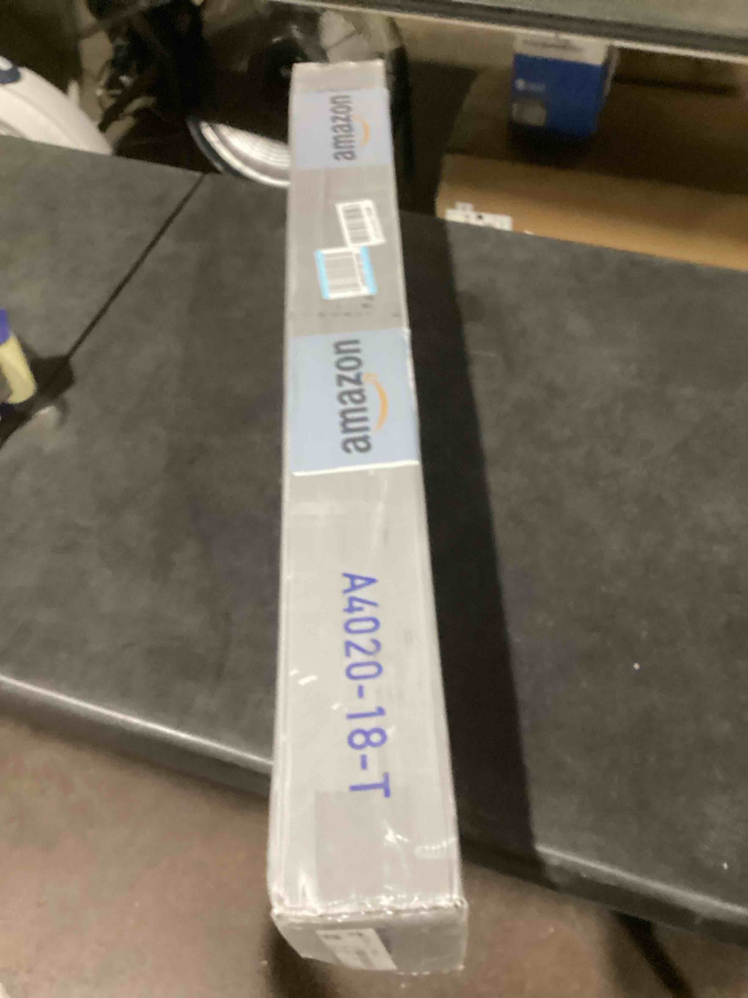https://s3.amazonaws.com/lotting-images-prod/bidfta/GRA3545125_1746456088230.jpeg