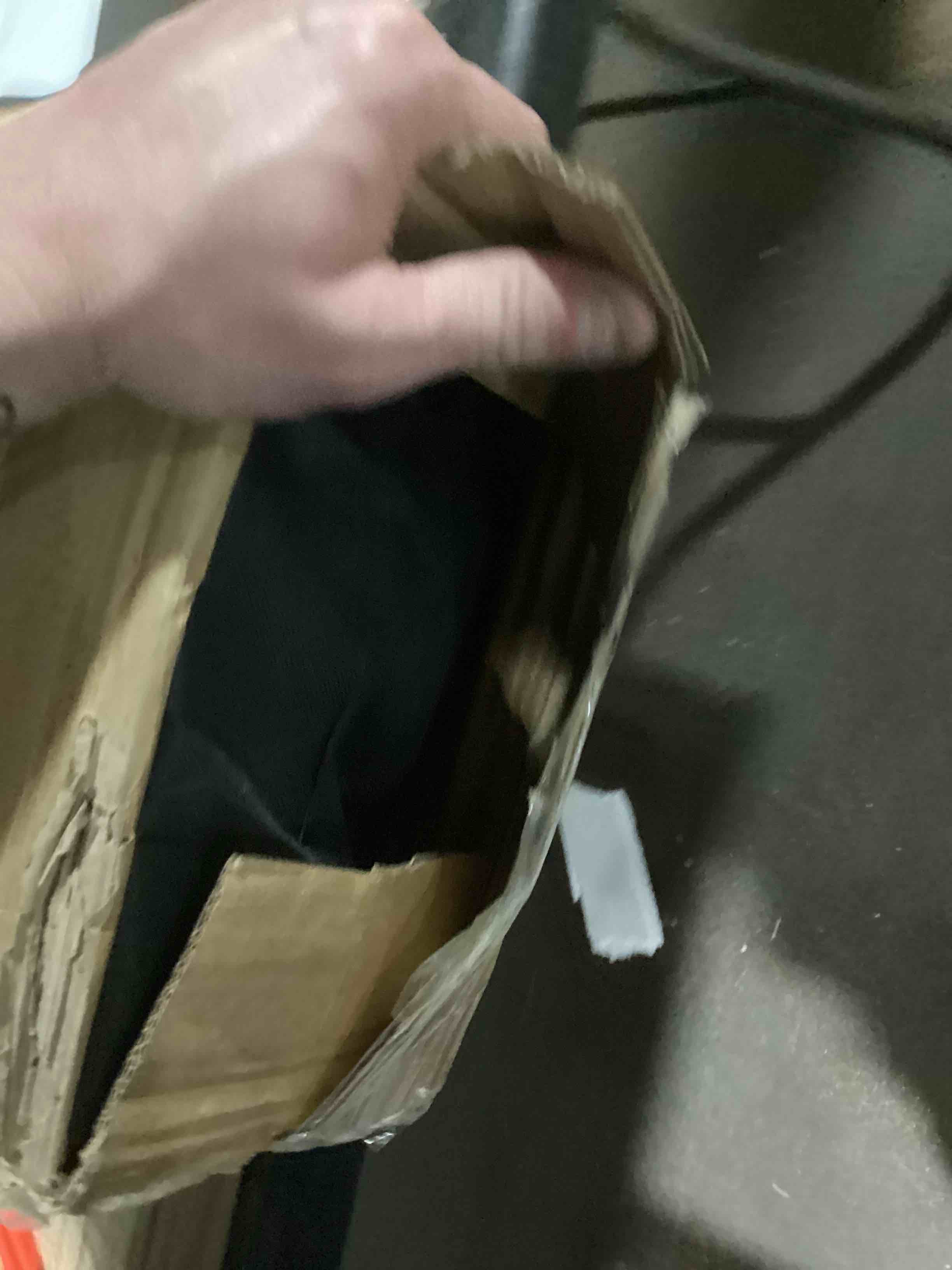 https://s3.amazonaws.com/lotting-images-prod/bidfta/GRA3545192_1746463910606.jpeg