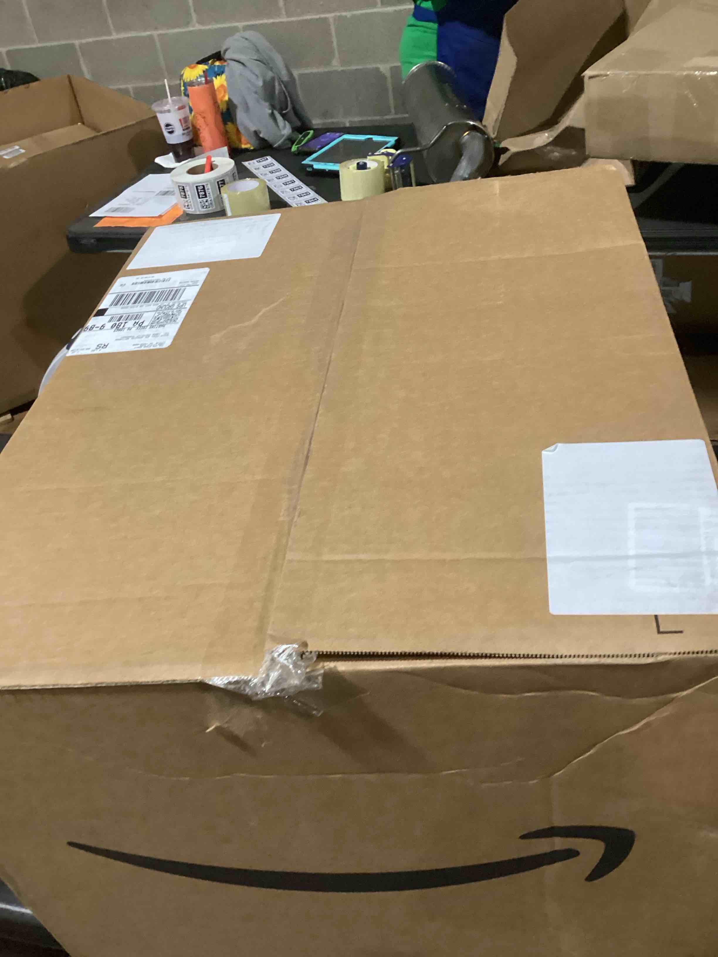 https://s3.amazonaws.com/lotting-images-prod/bidfta/GRA3545195_1746464550703.jpeg