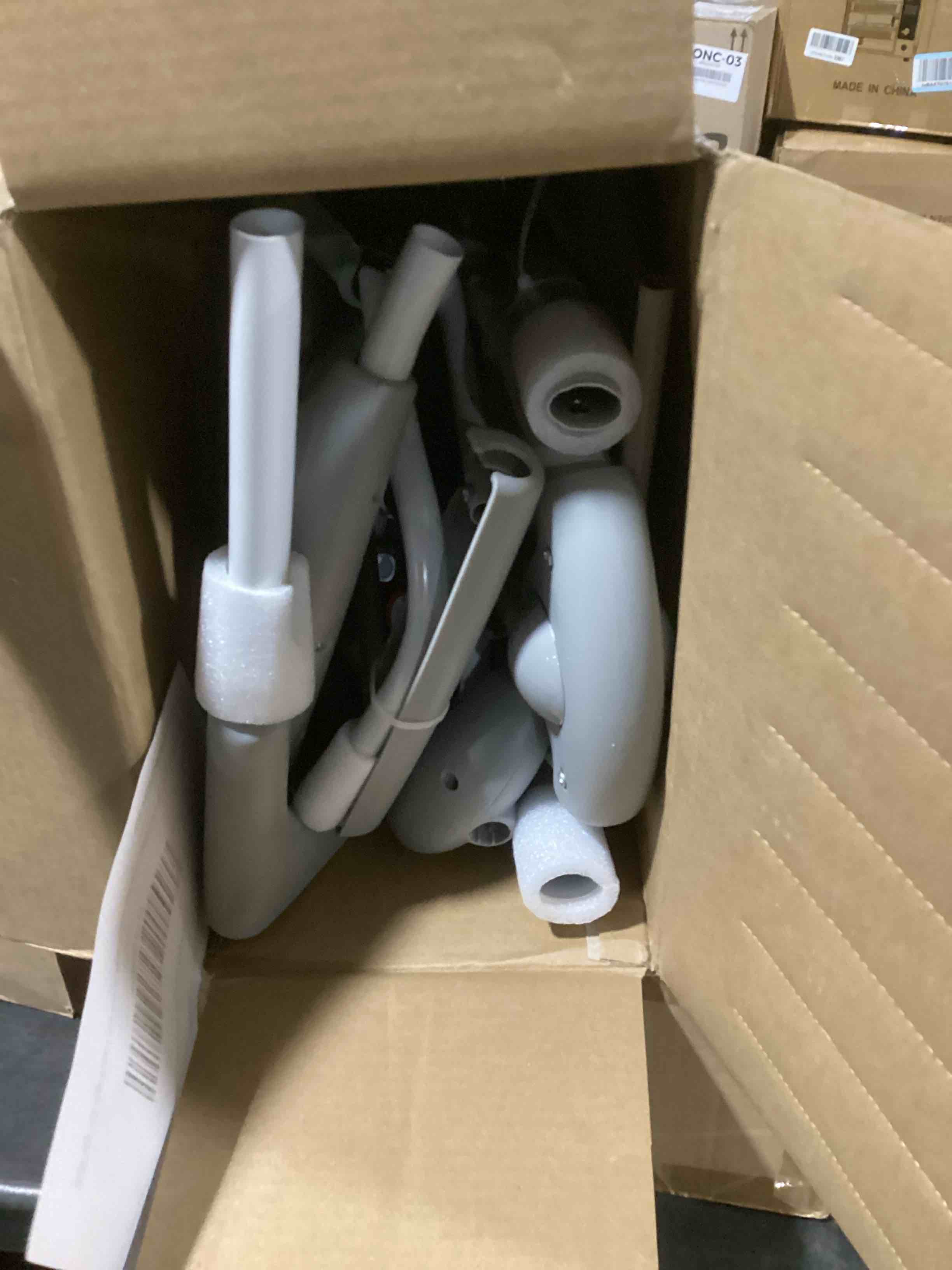 https://s3.amazonaws.com/lotting-images-prod/bidfta/GRA3545376_1746541443259.jpeg