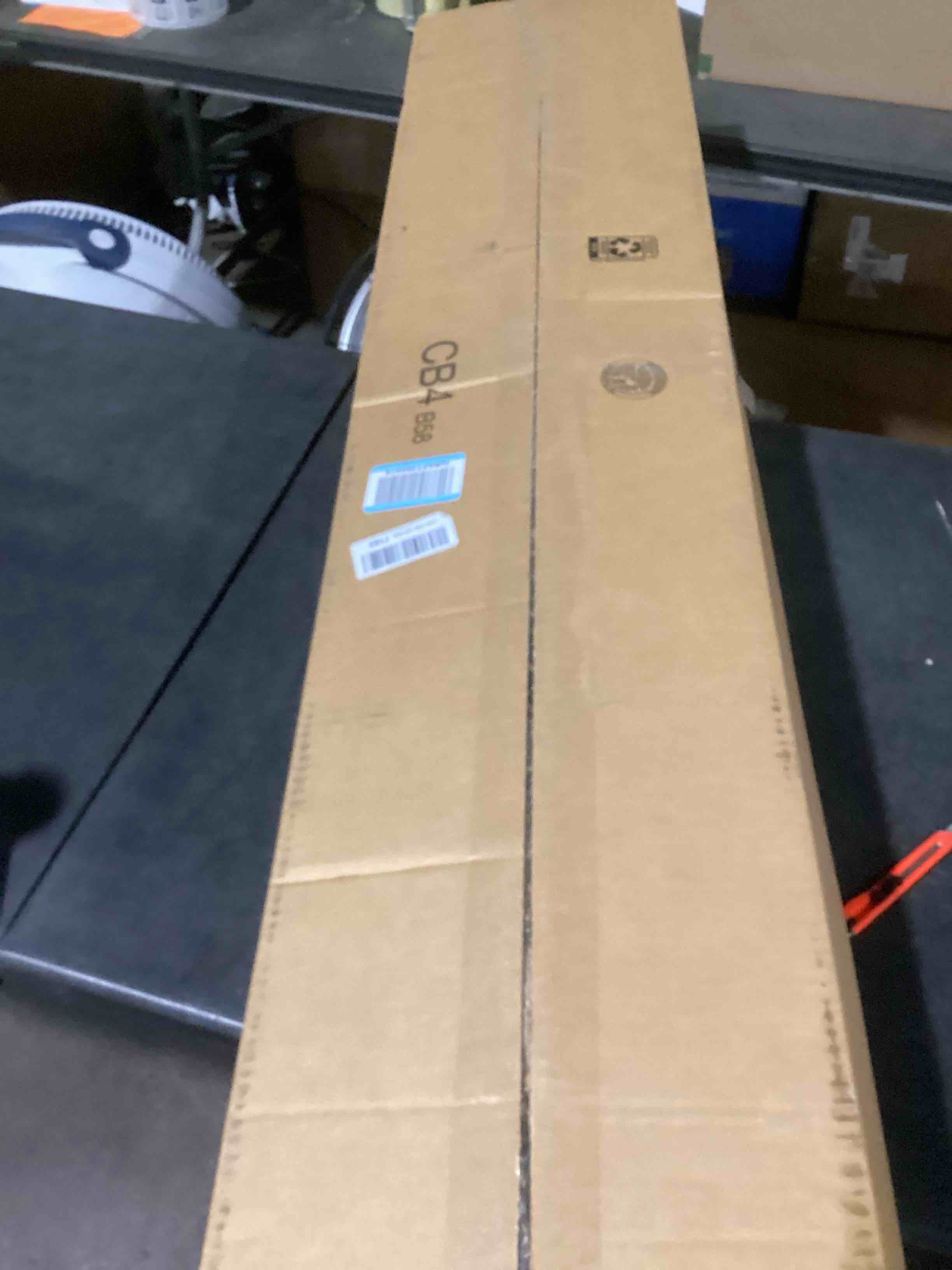 https://s3.amazonaws.com/lotting-images-prod/bidfta/GRA3545490_1746557795786.jpeg