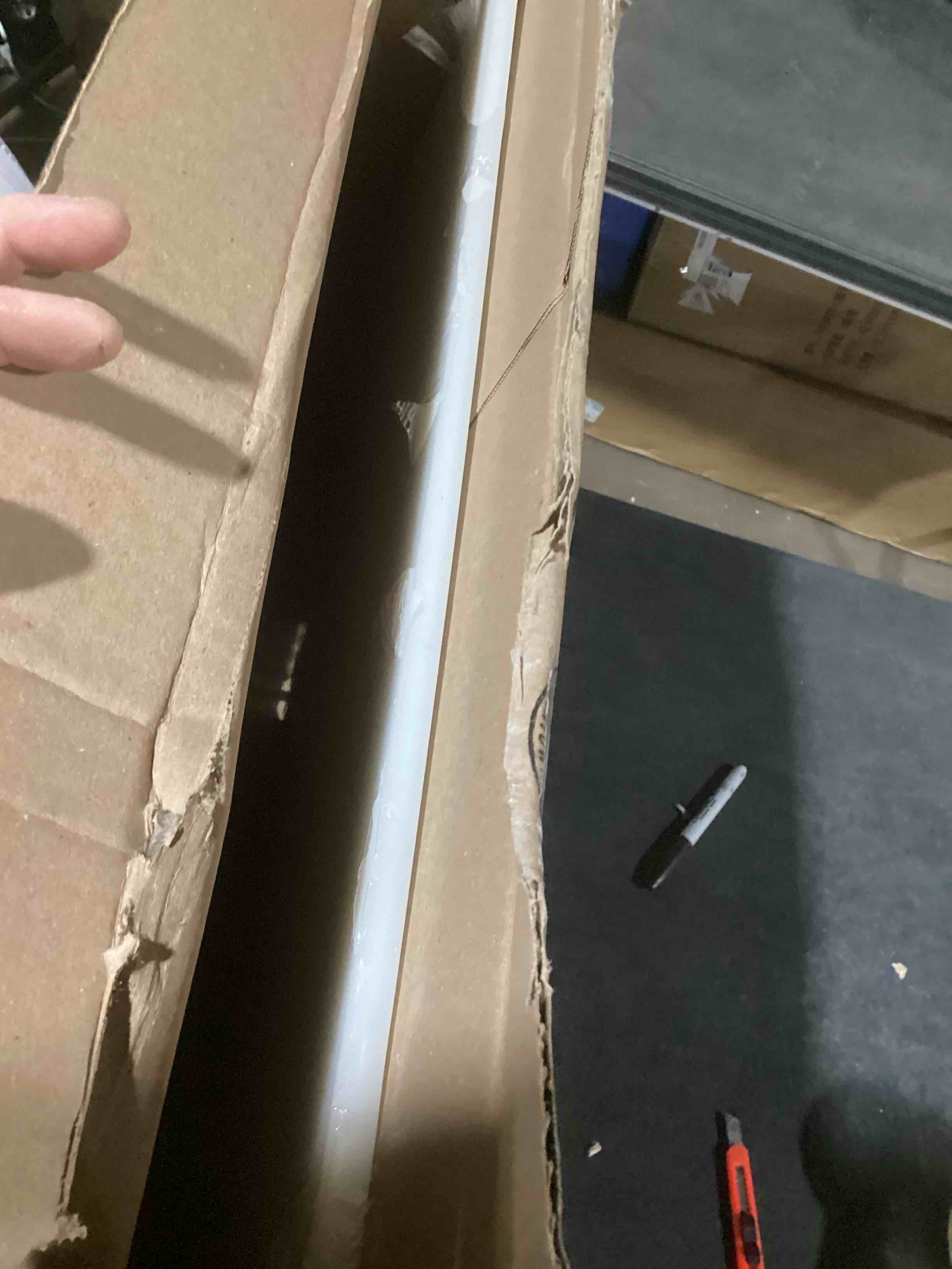 https://s3.amazonaws.com/lotting-images-prod/bidfta/GRA3545578_1746625295494.jpeg
