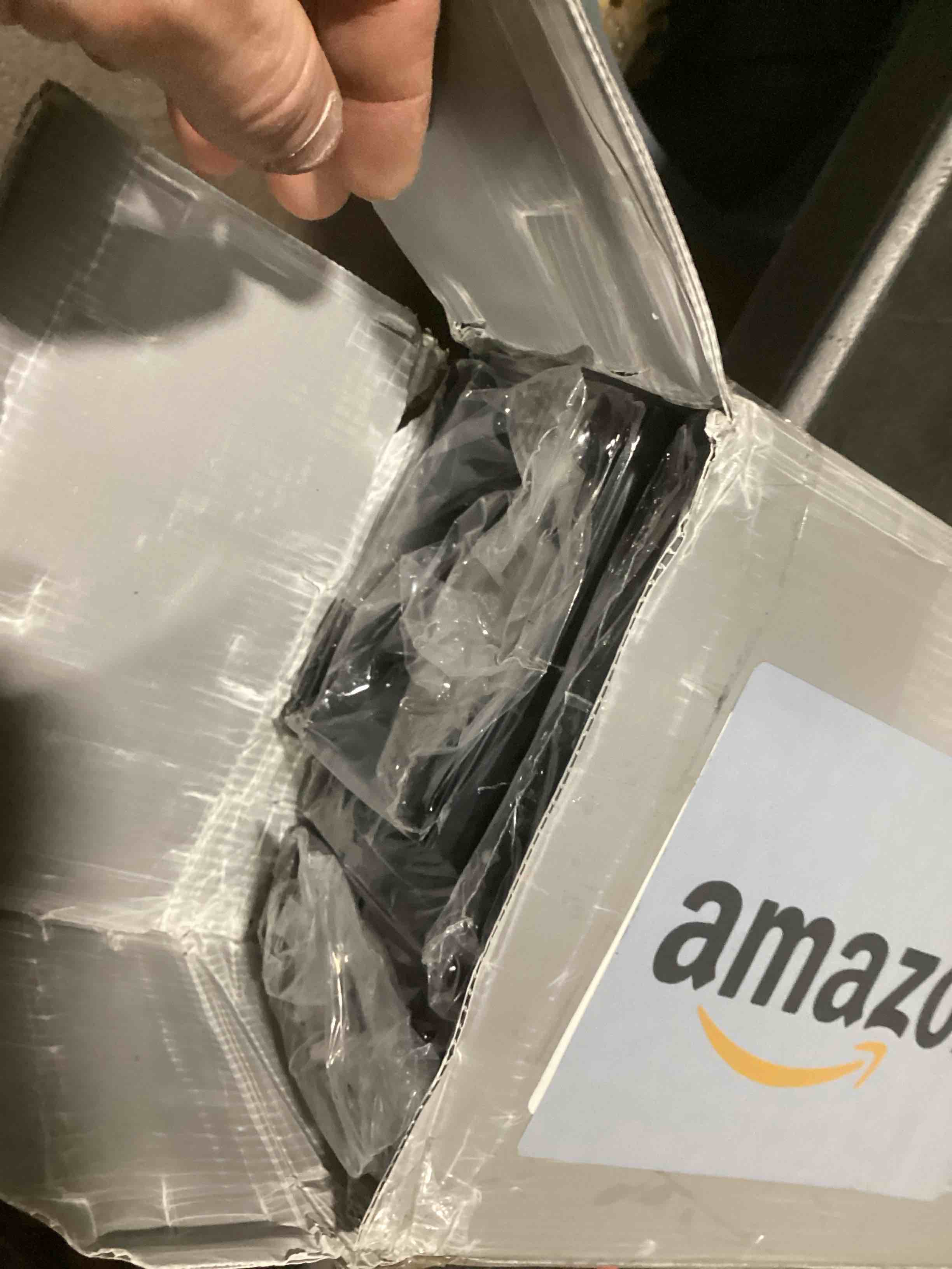 https://s3.amazonaws.com/lotting-images-prod/bidfta/GRA3545724_1746703327542.jpeg