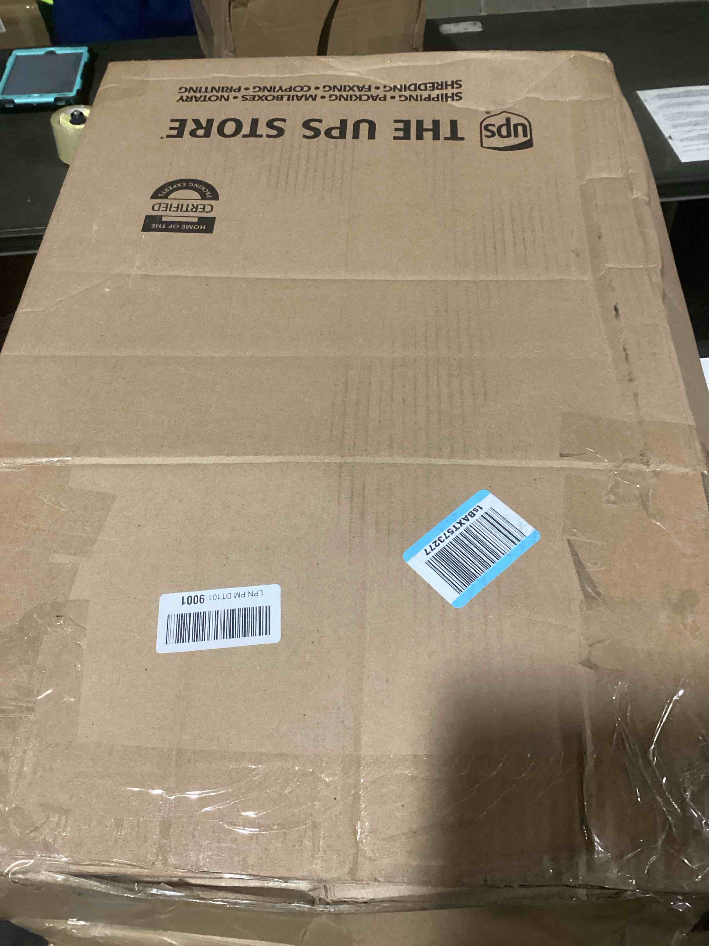 https://s3.amazonaws.com/lotting-images-prod/bidfta/GRA3546000_1746726681365.jpeg