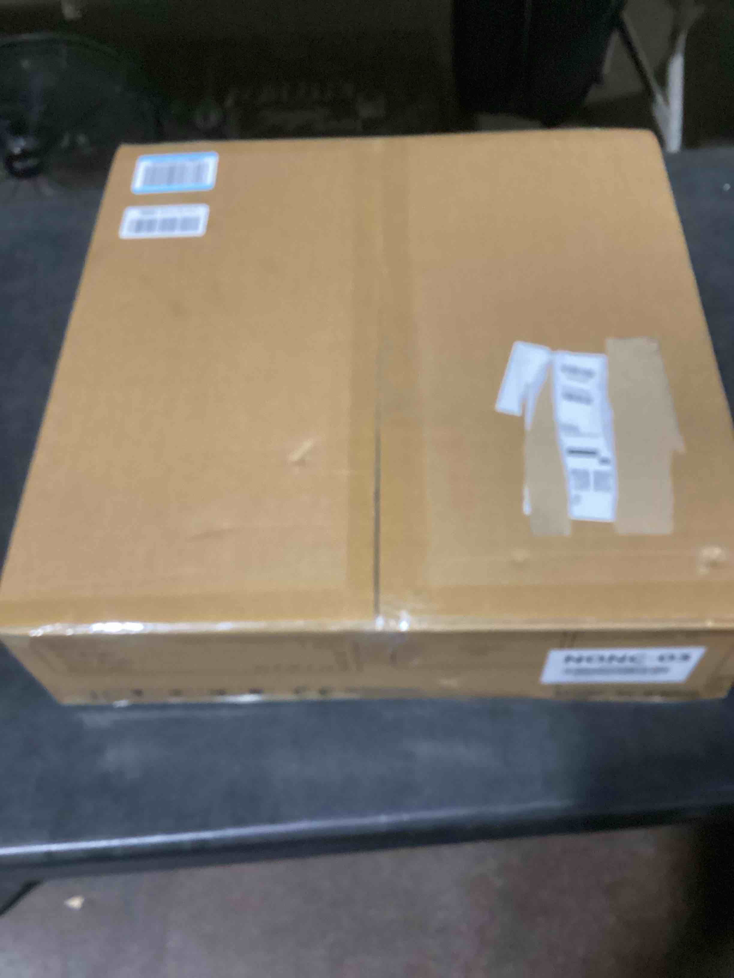 https://s3.amazonaws.com/lotting-images-prod/bidfta/GRA3546056_1746797923595.jpeg