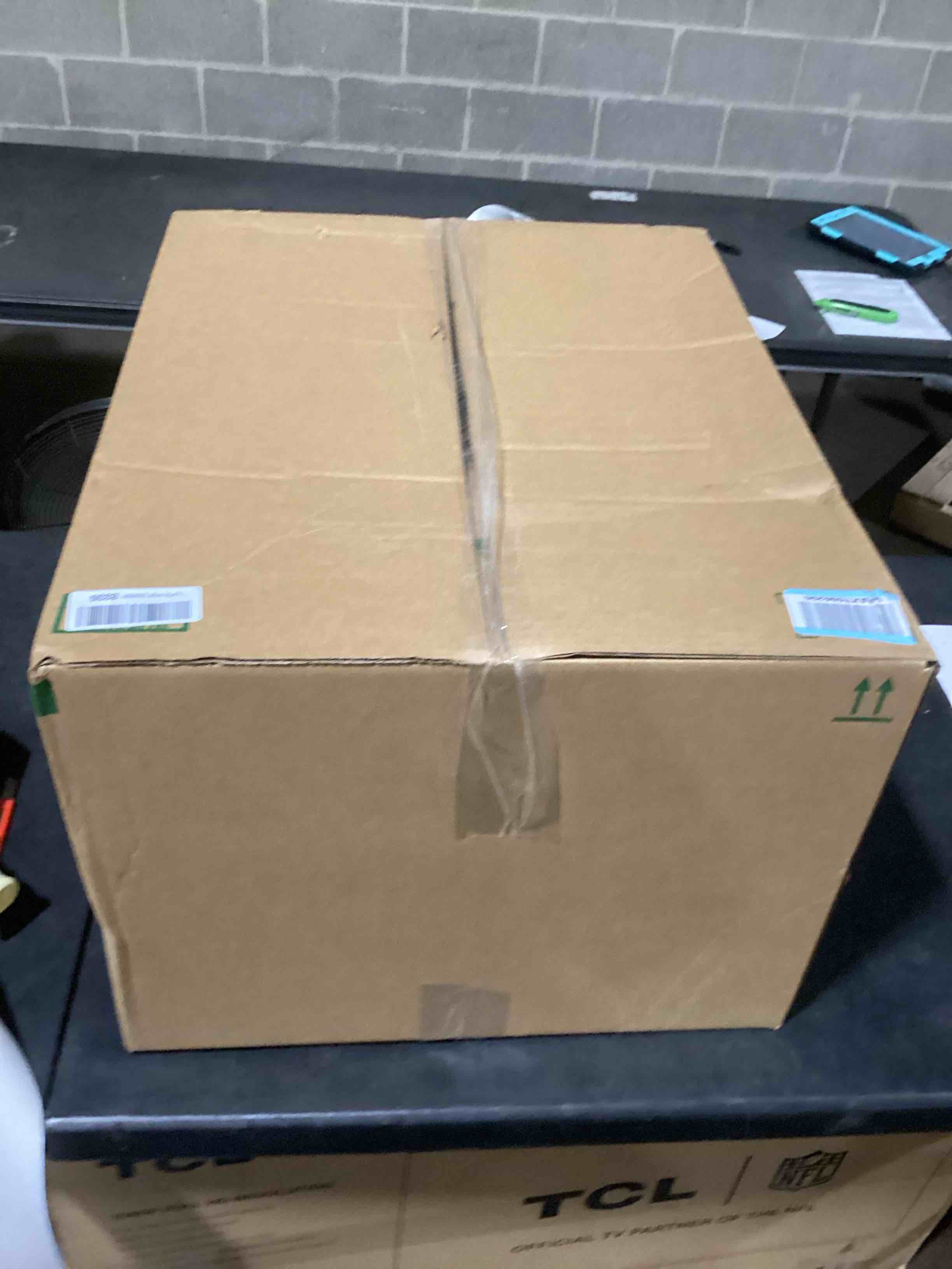 https://s3.amazonaws.com/lotting-images-prod/bidfta/GRA3546065_1746799563508.jpeg