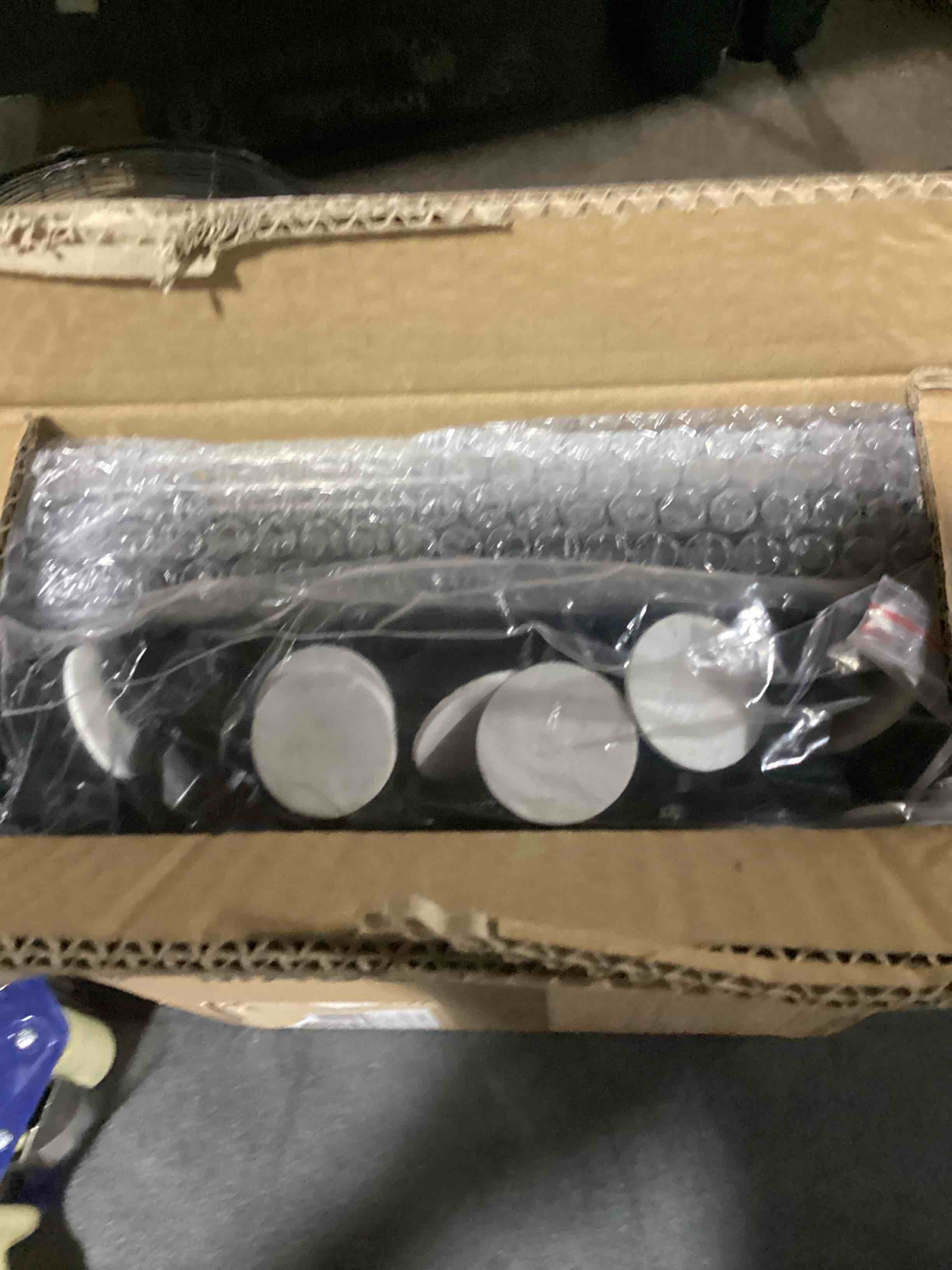 https://s3.amazonaws.com/lotting-images-prod/bidfta/GRA3546545_1747159466124.jpeg