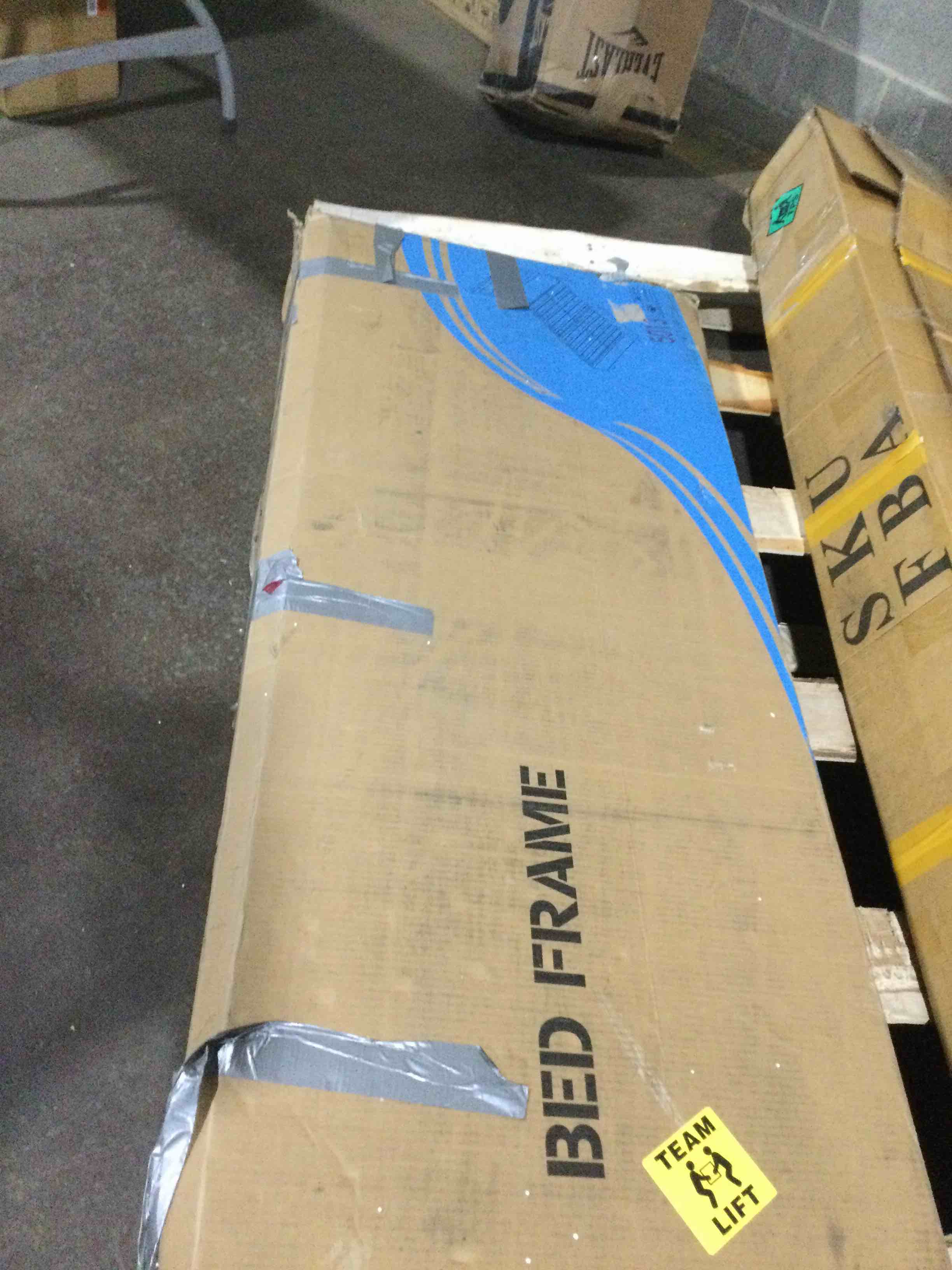 https://s3.amazonaws.com/lotting-images-prod/bidfta/GRA3547347_1746020975496.jpeg