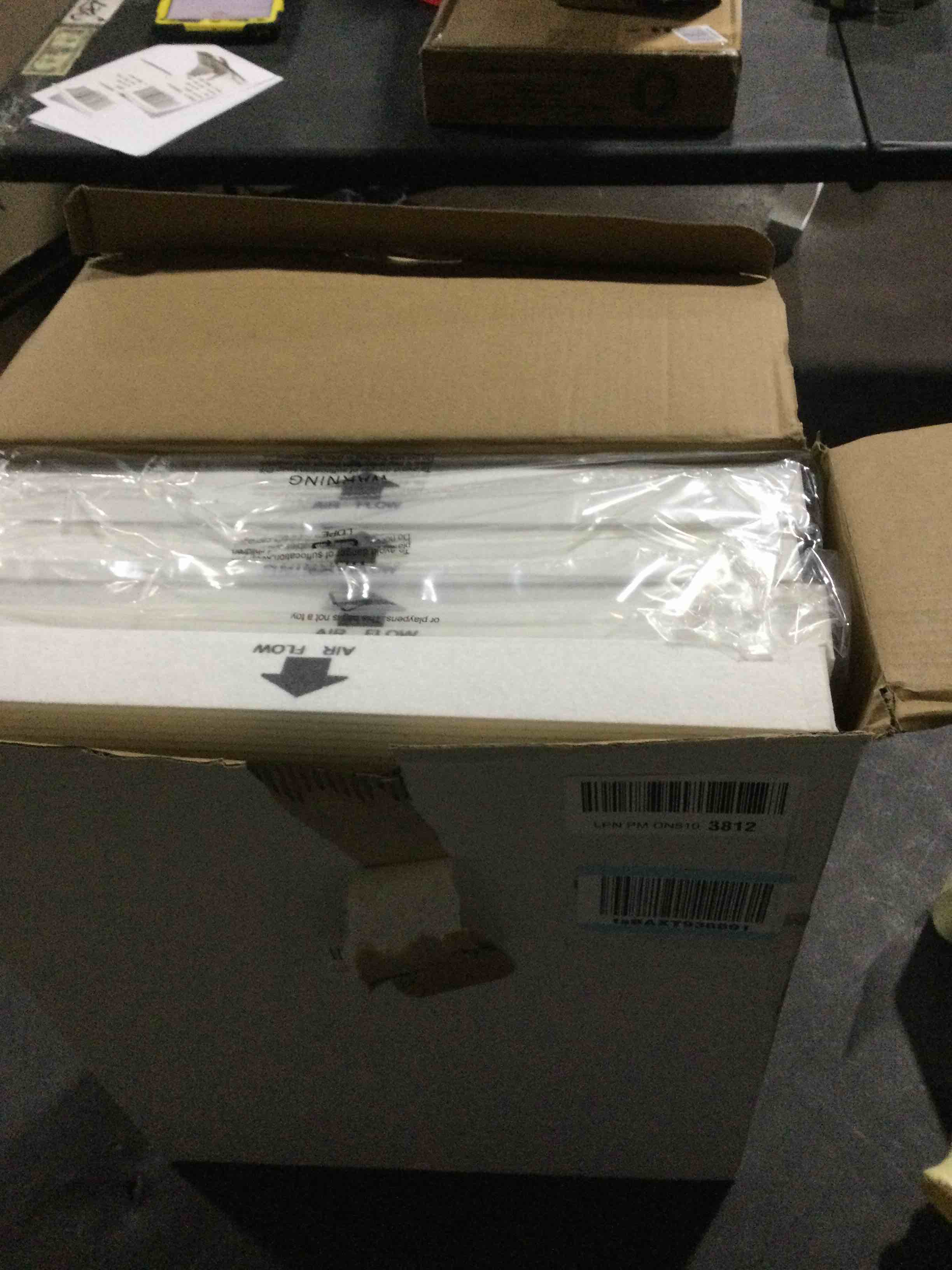 https://s3.amazonaws.com/lotting-images-prod/bidfta/GRA3547809_1746453248679.jpeg