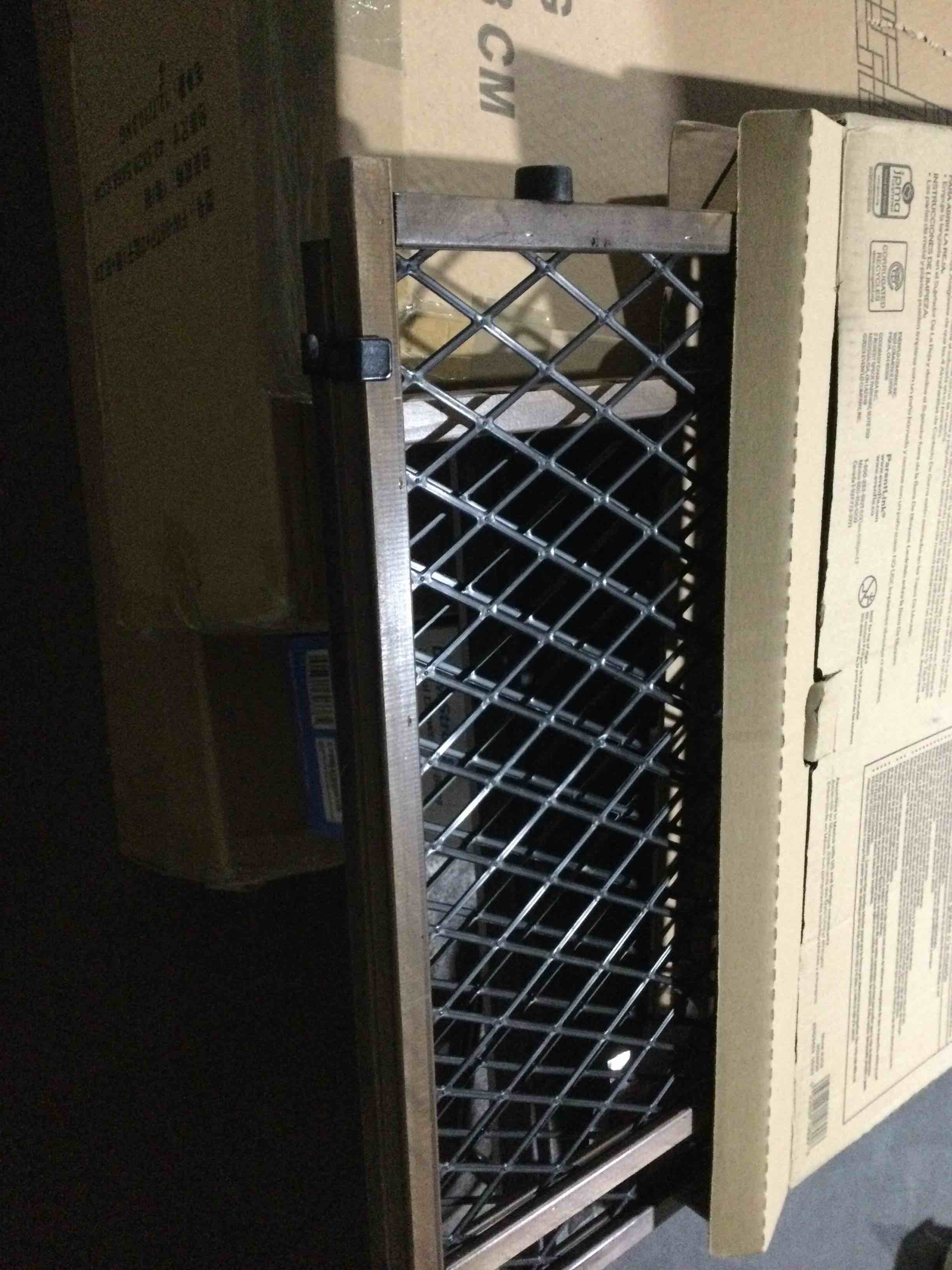 https://s3.amazonaws.com/lotting-images-prod/bidfta/GRA3547919_1746529803693.jpeg
