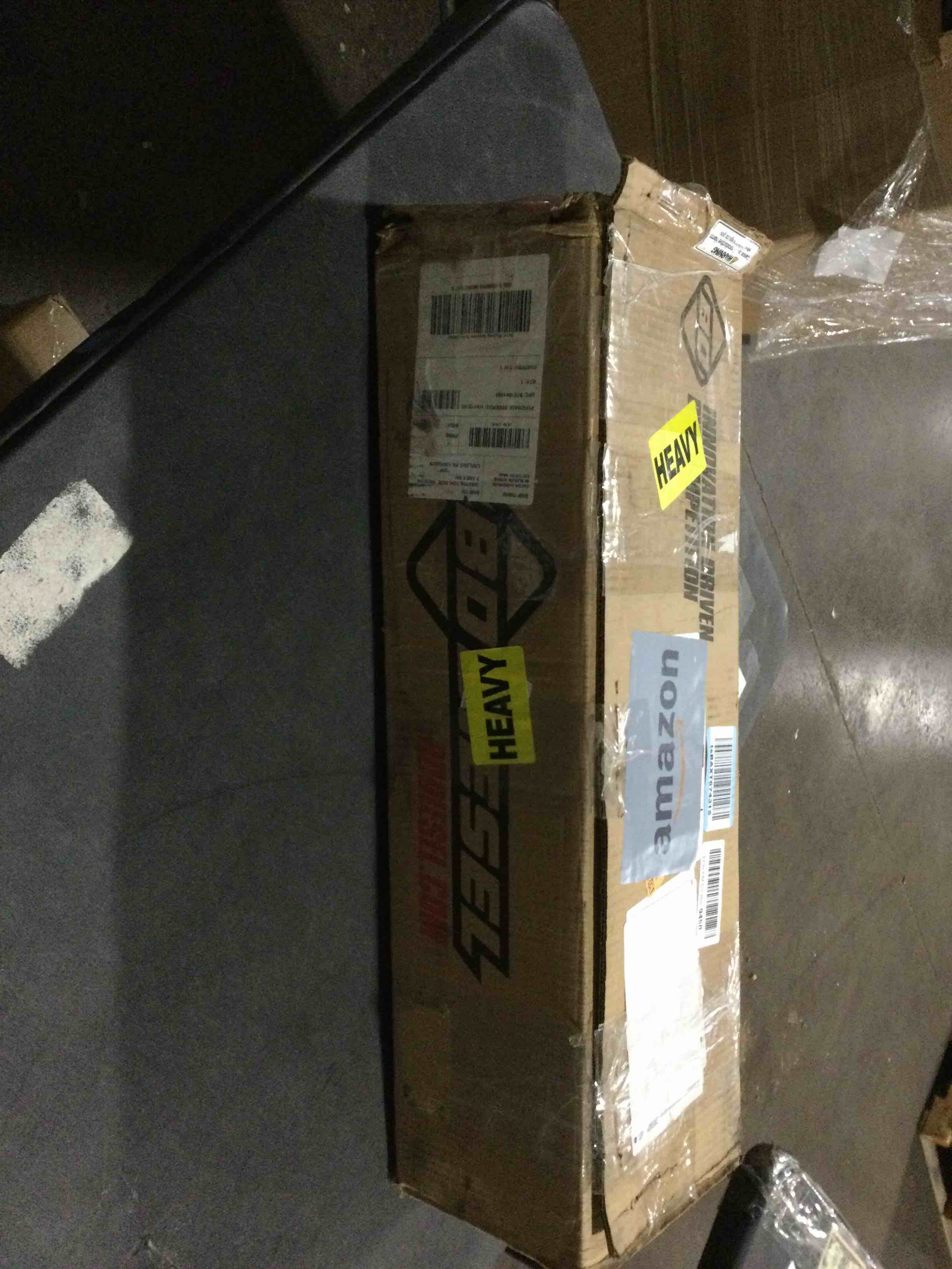 https://s3.amazonaws.com/lotting-images-prod/bidfta/GRA3548050_1746637335348.jpeg