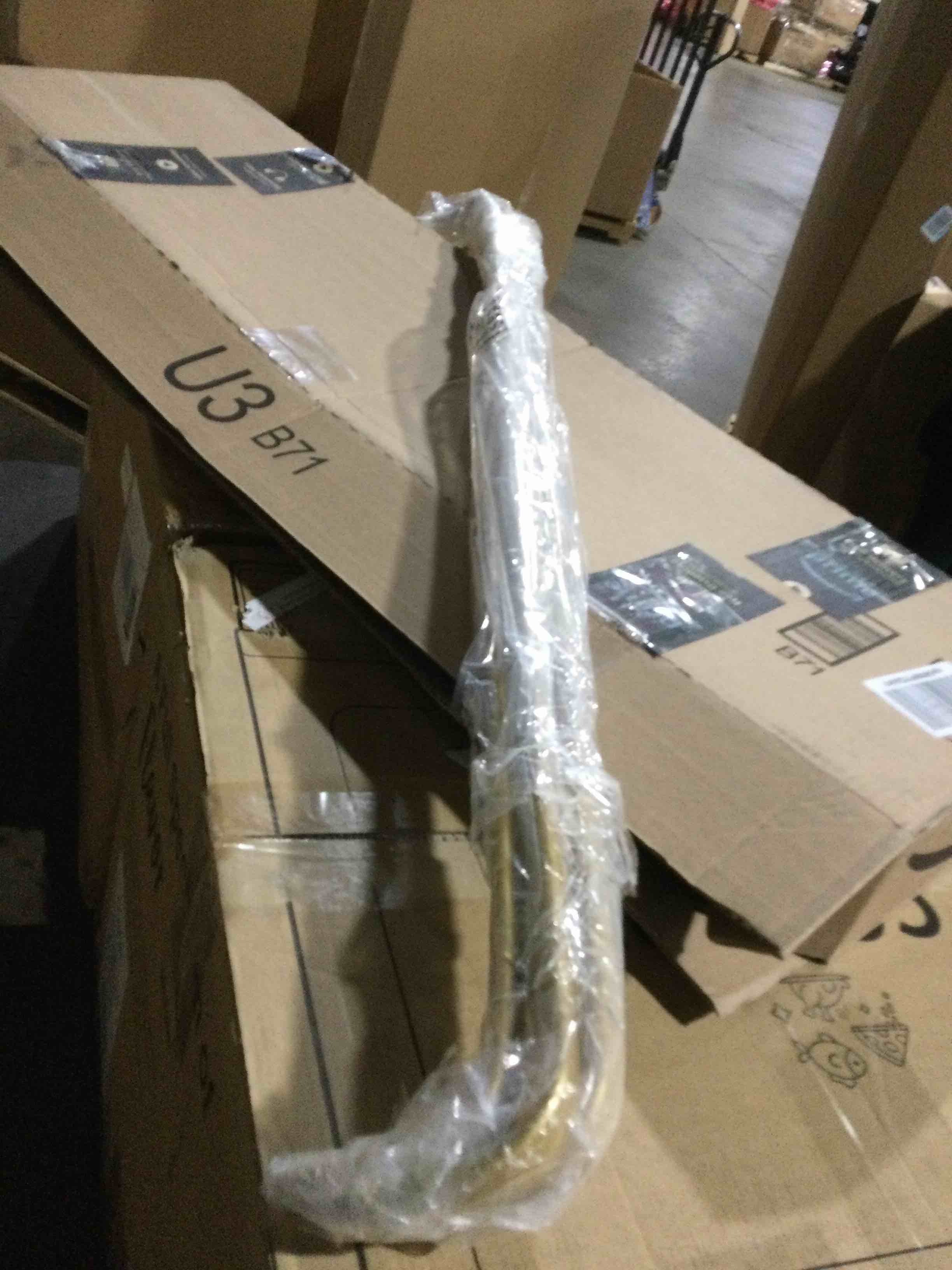 https://s3.amazonaws.com/lotting-images-prod/bidfta/GRA3548160_1746715132618.jpeg