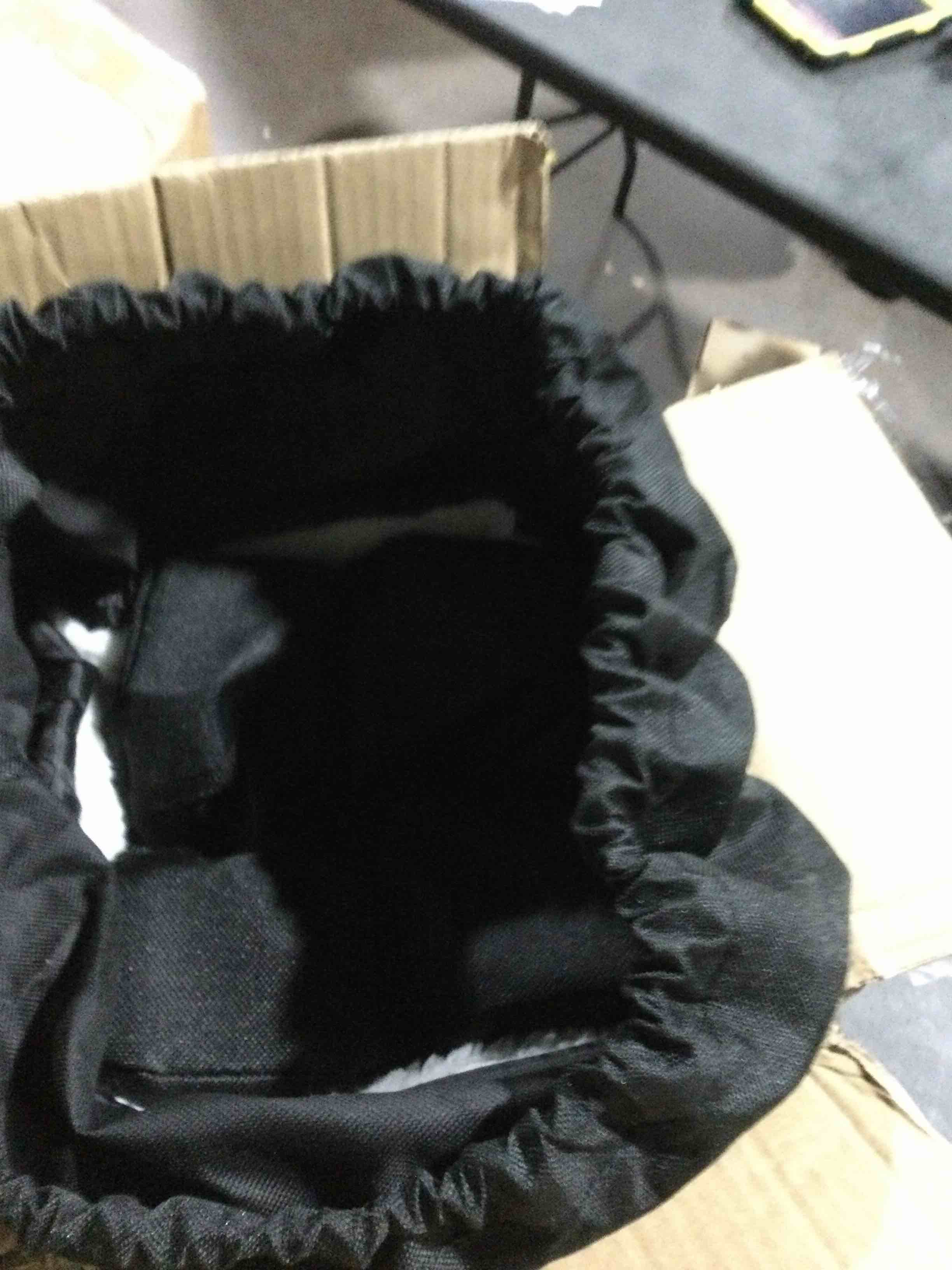 https://s3.amazonaws.com/lotting-images-prod/bidfta/GRA3548167_1746718999074.jpeg