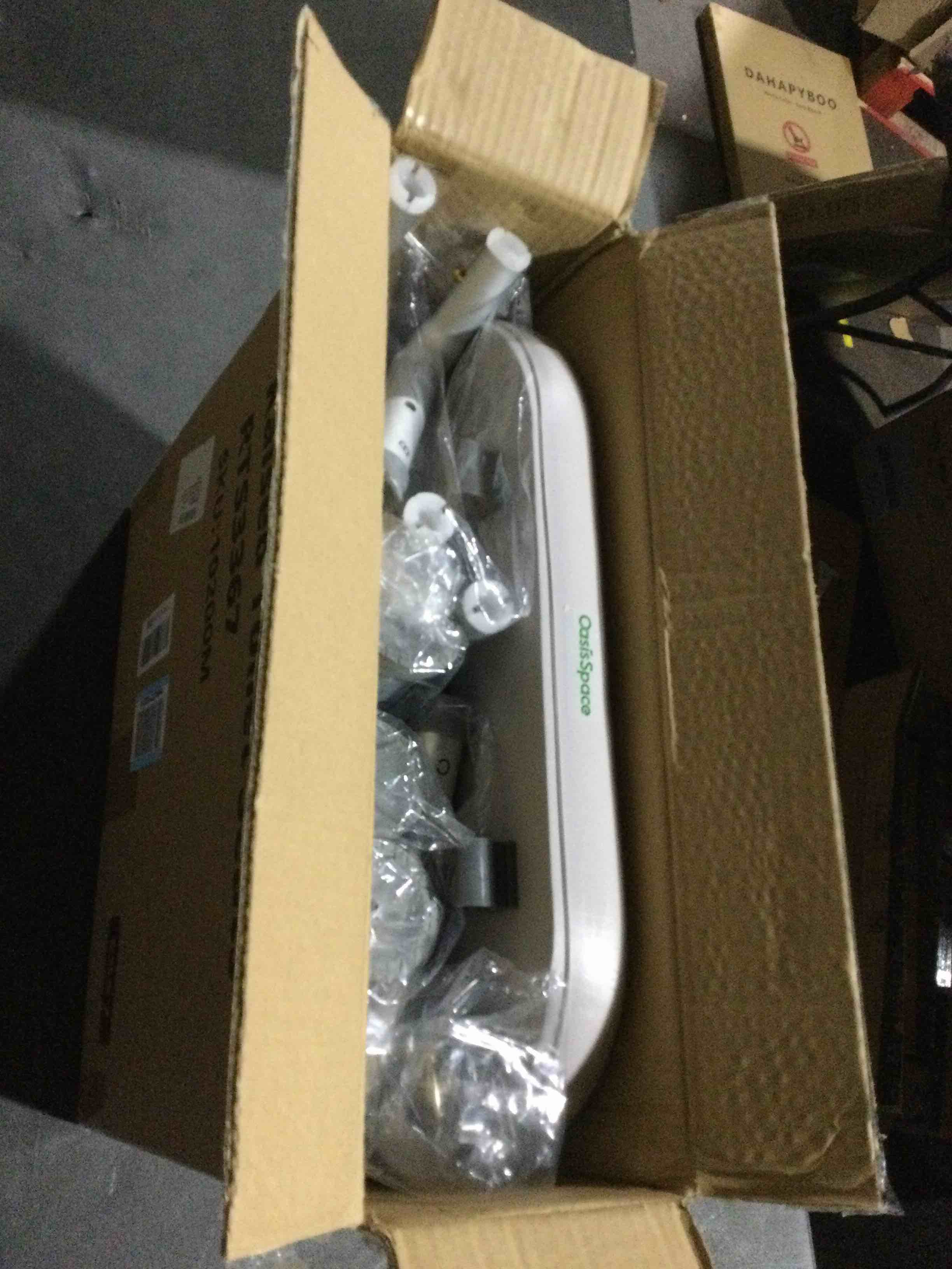https://s3.amazonaws.com/lotting-images-prod/bidfta/GRA3548260_1746805499829.jpeg