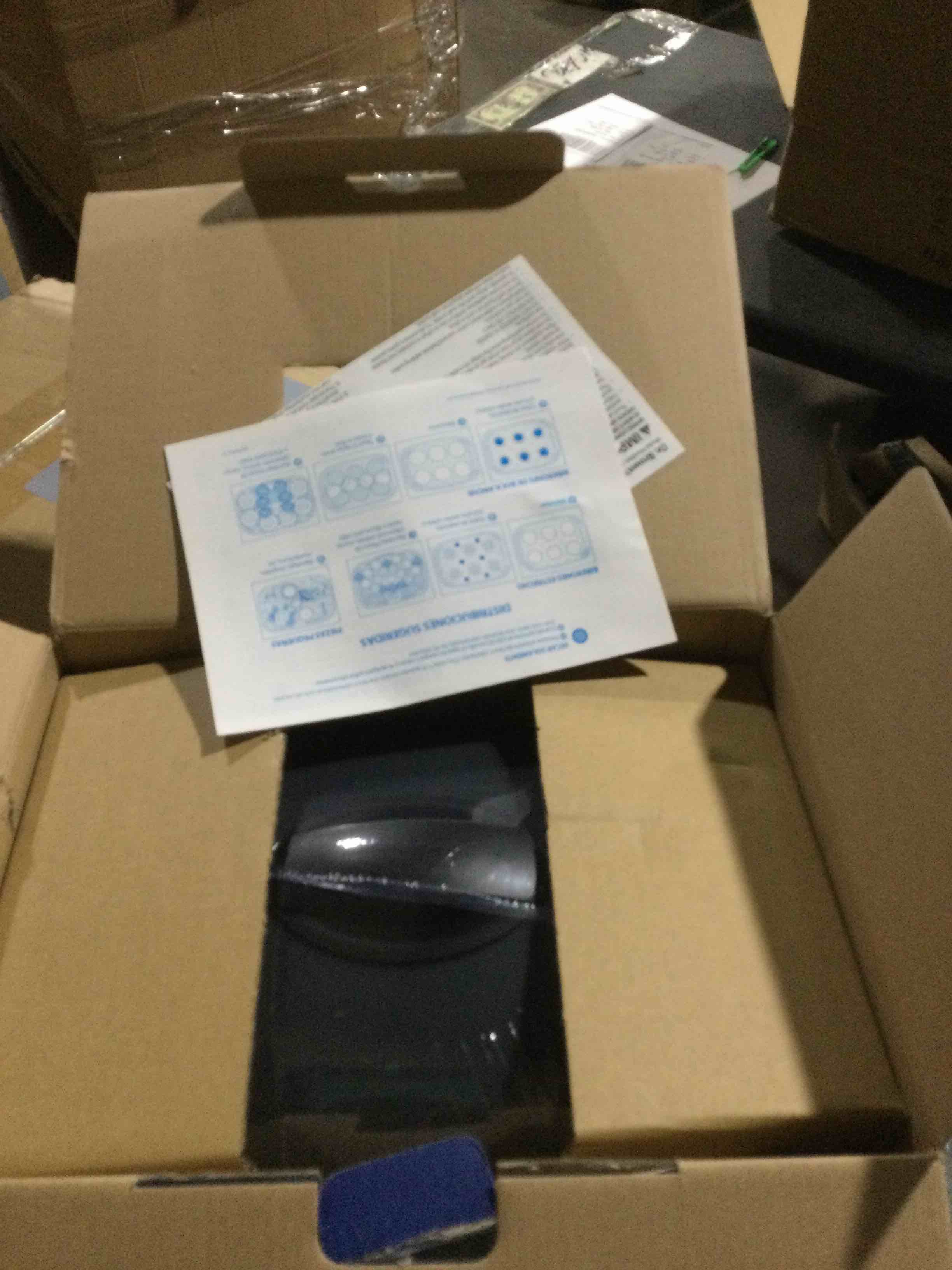 https://s3.amazonaws.com/lotting-images-prod/bidfta/GRA3548522_1747160132135.jpeg