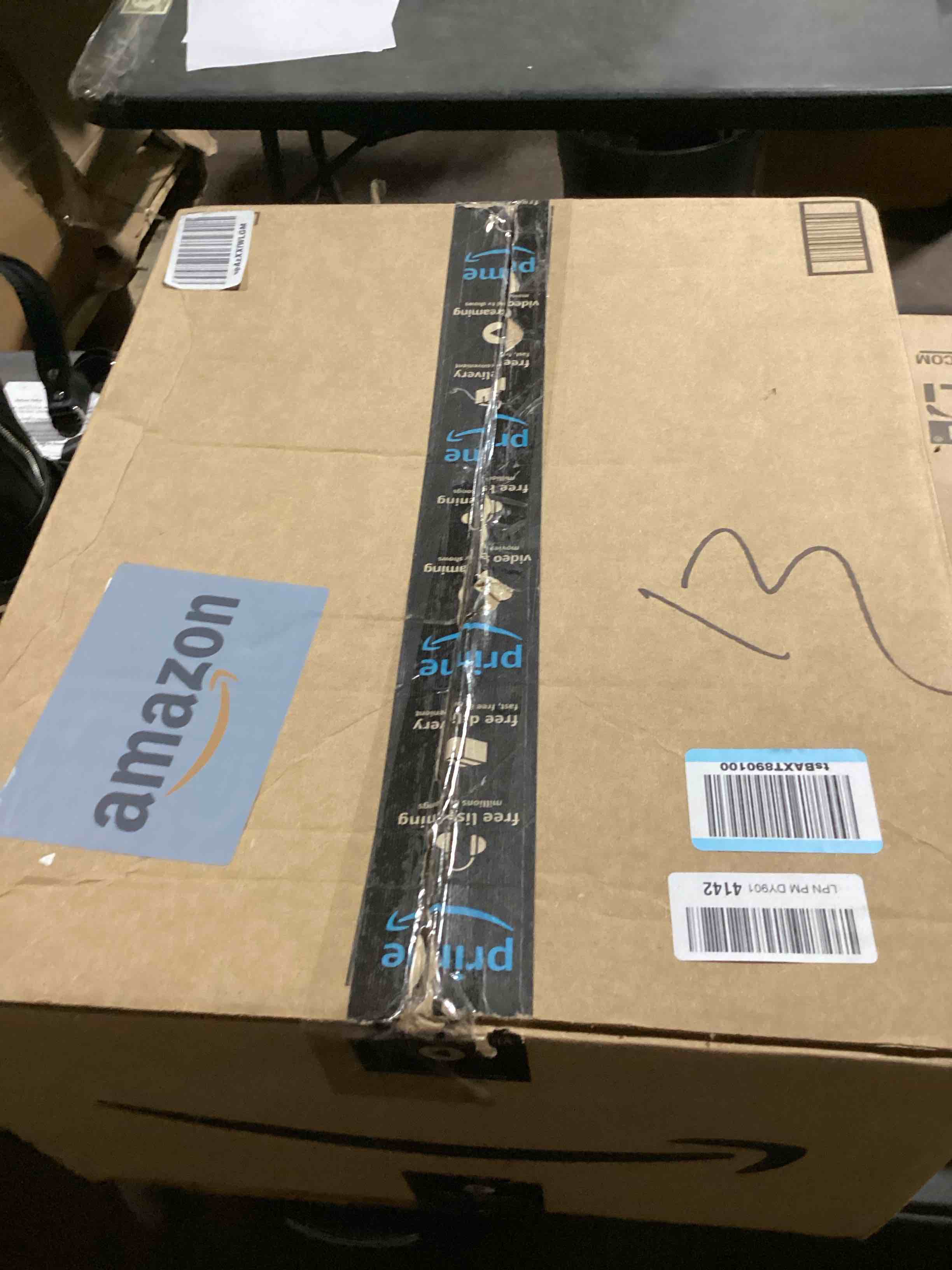 https://s3.amazonaws.com/lotting-images-prod/bidfta/GRA3548720_1747395205489.jpeg