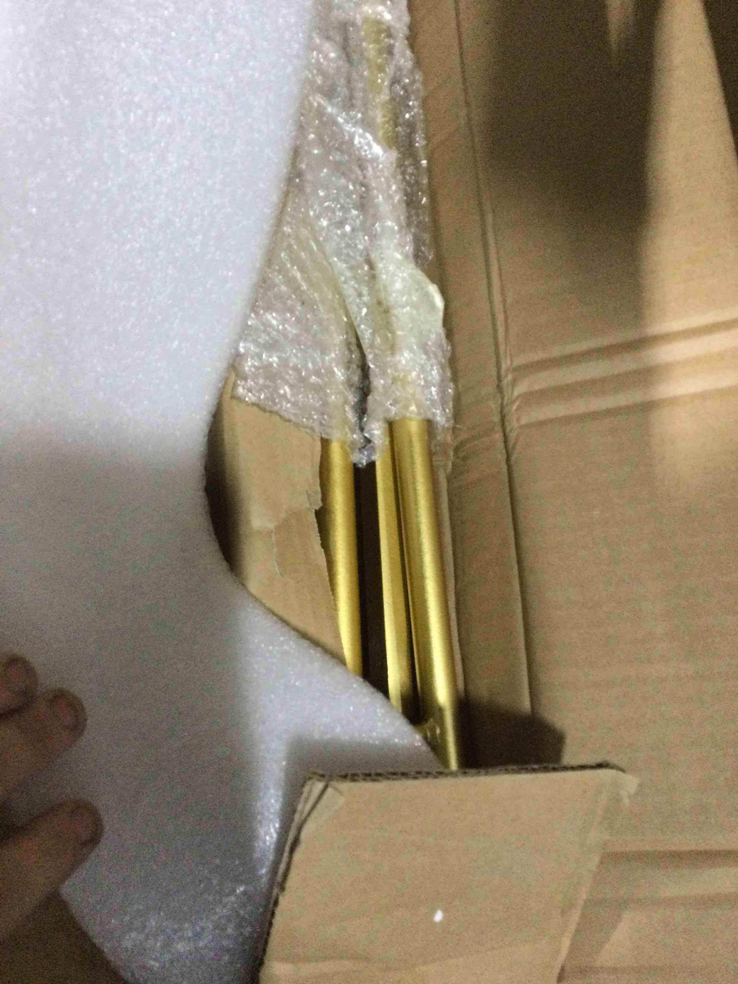 https://s3.amazonaws.com/lotting-images-prod/bidfta/GRA3549545_1748532730072.jpeg