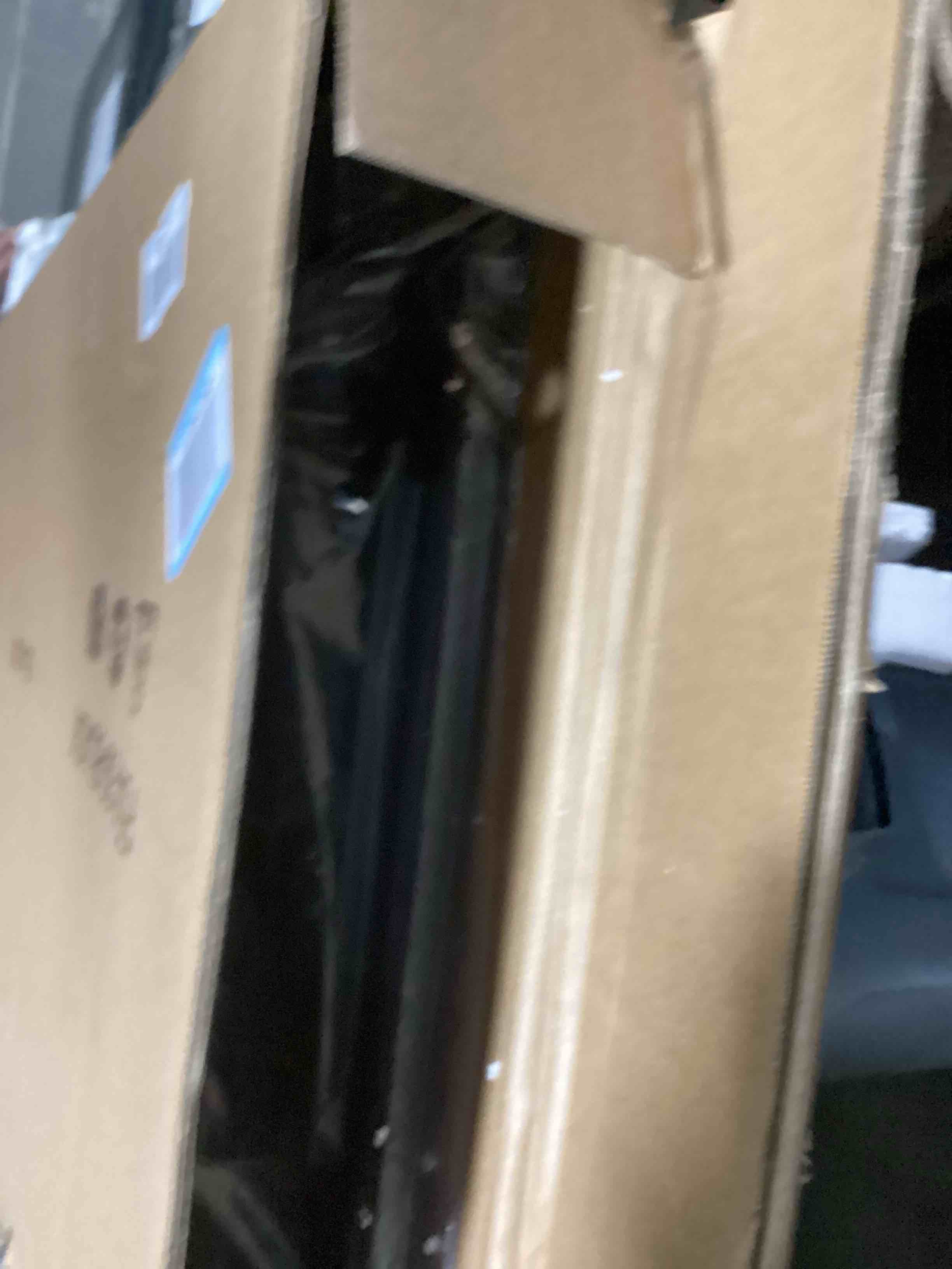 https://s3.amazonaws.com/lotting-images-prod/bidfta/GRA3550246_1747421562962.jpeg